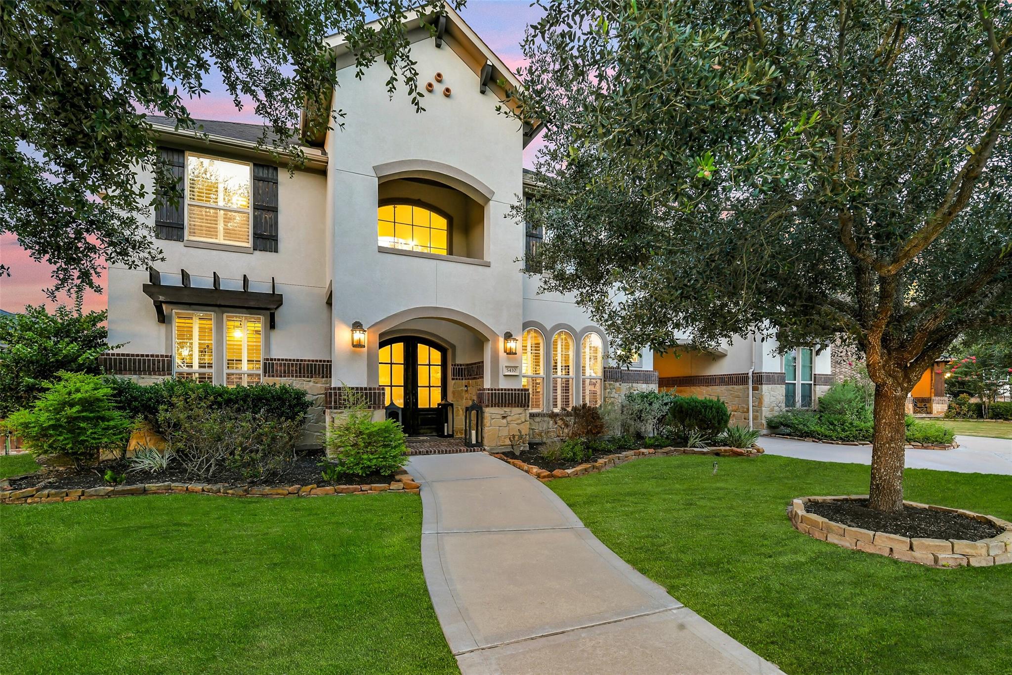 5410 Briarcliff Lane — photo