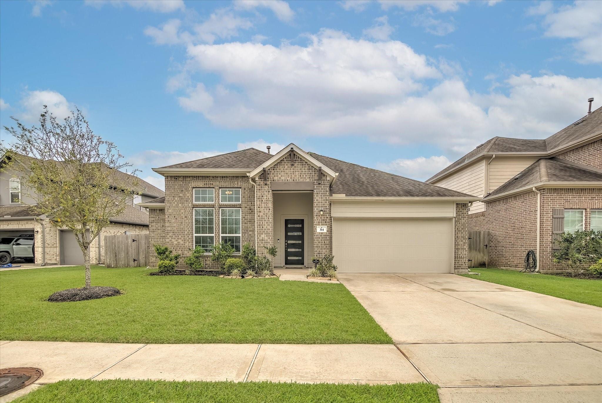 314 Cabernet Drive — photo