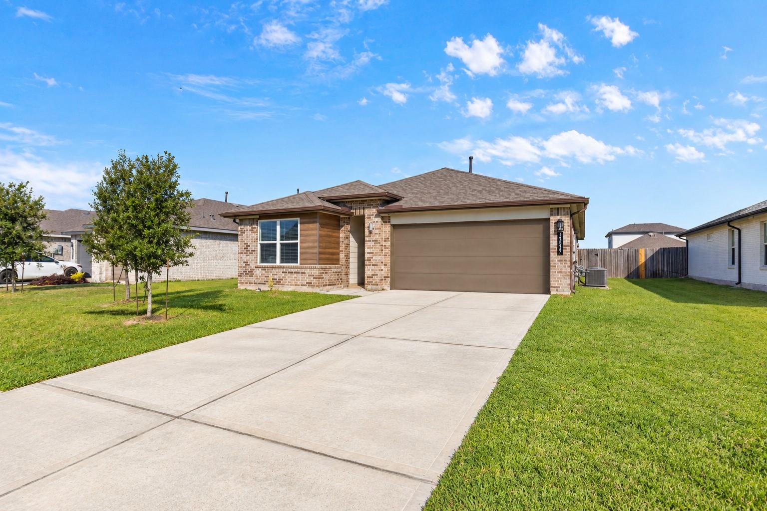 14527 Rain Tree Drive — photo