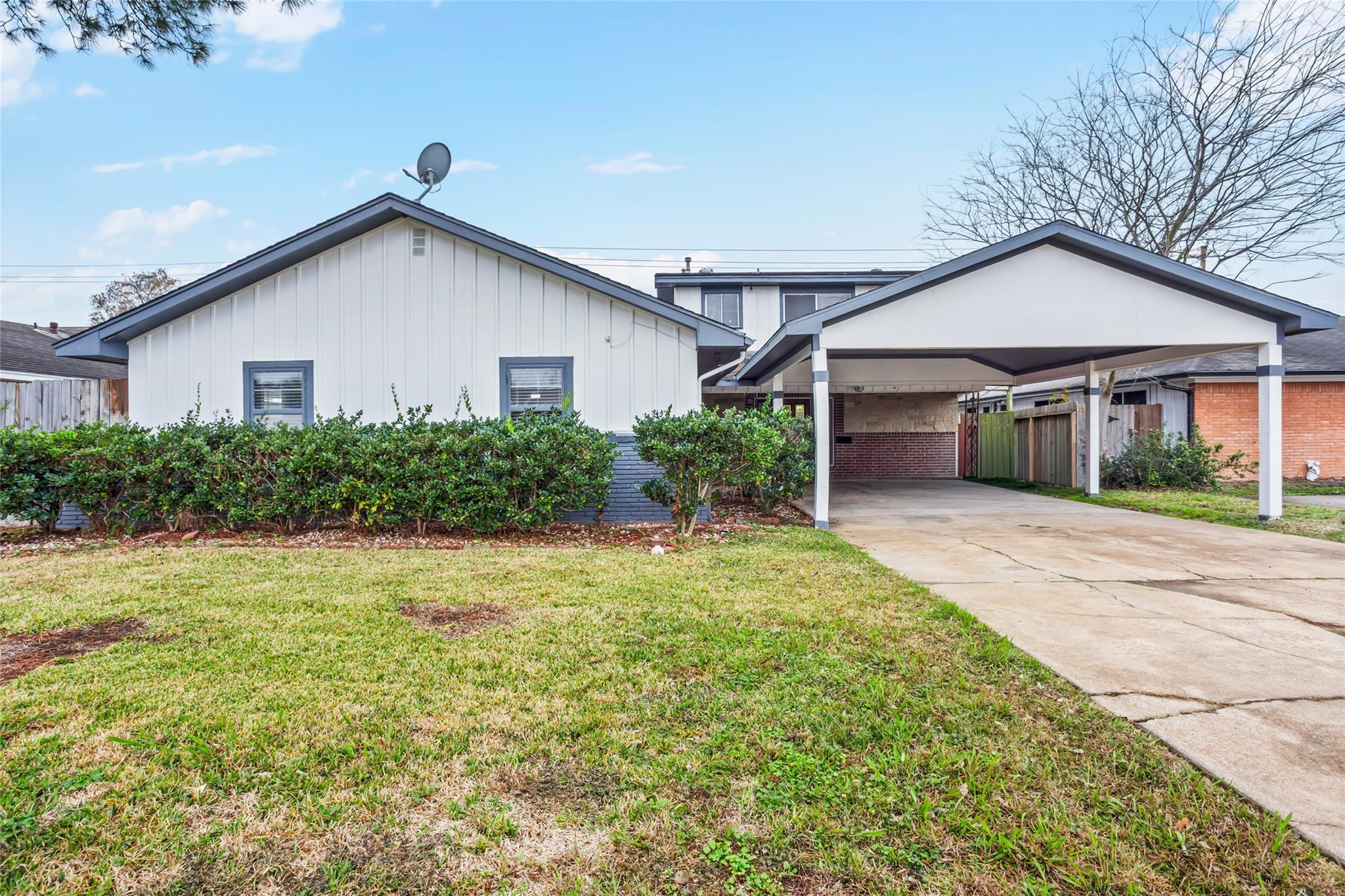 8406 Glen Valley Drive — photo