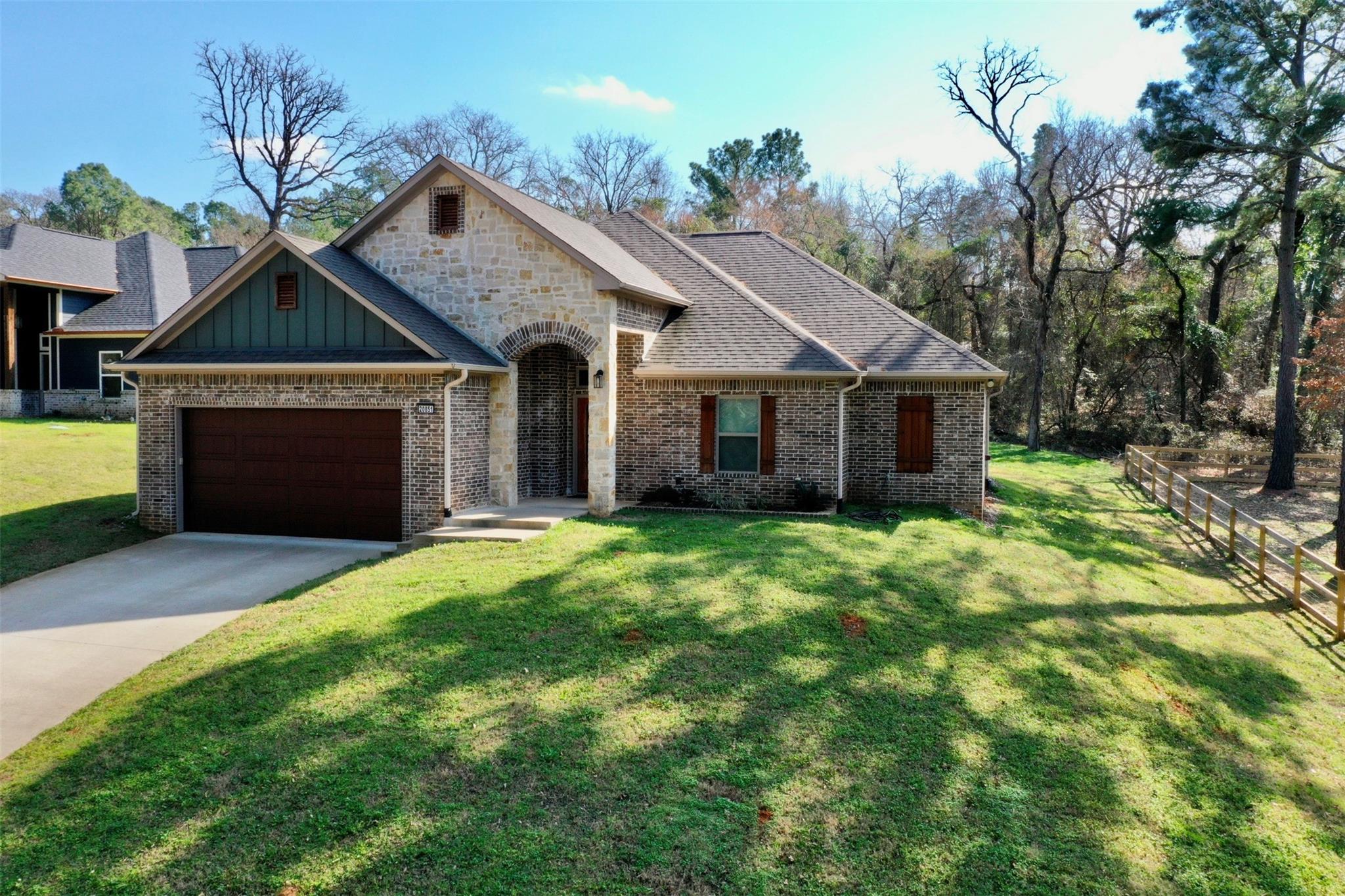 20851 Lakeview Drive — photo