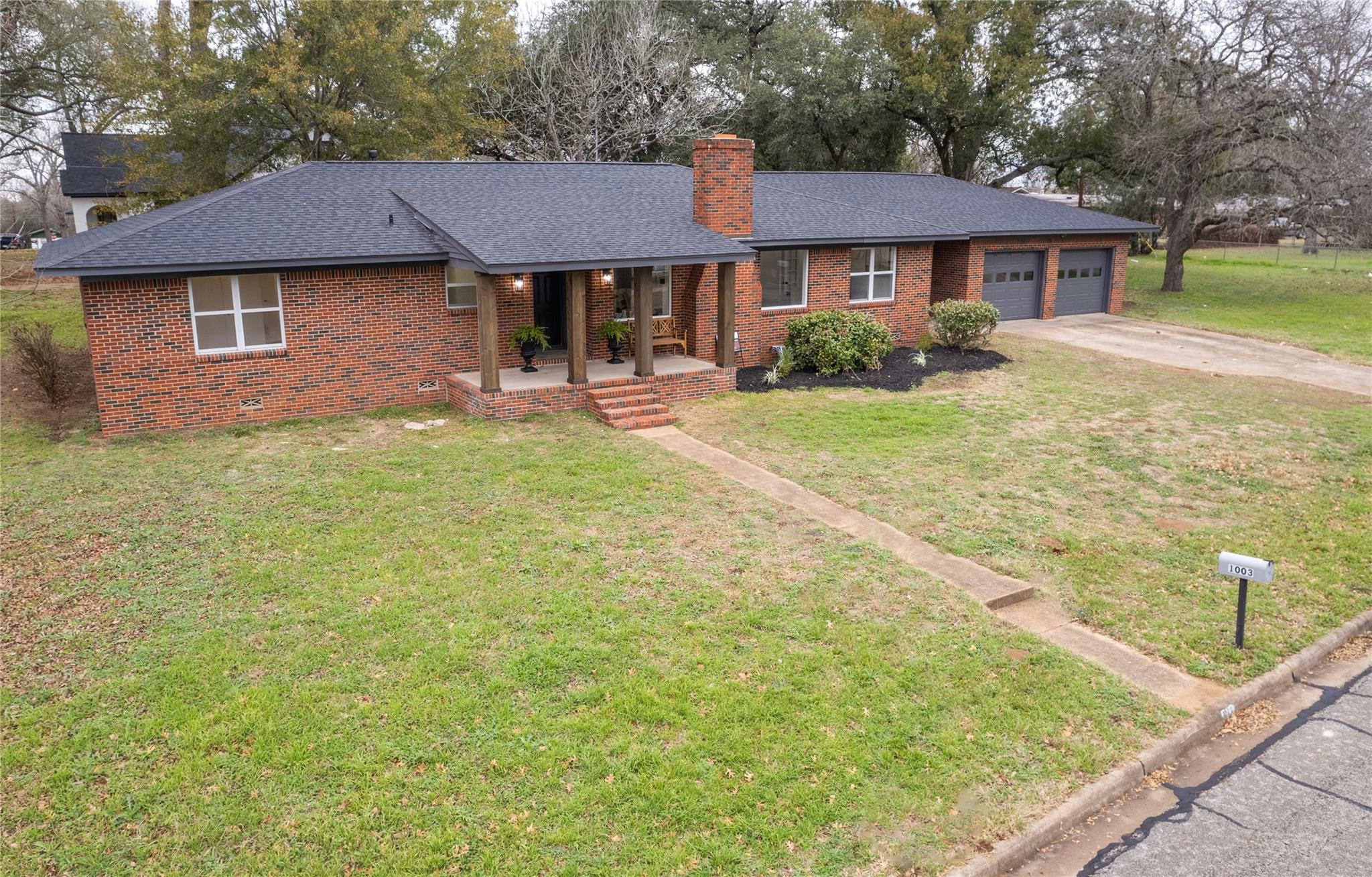 1003 Carlee Drive — photo