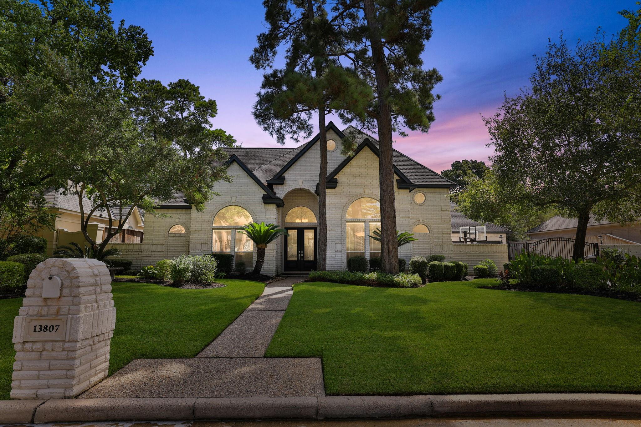 13807 Pegasus Road — photo