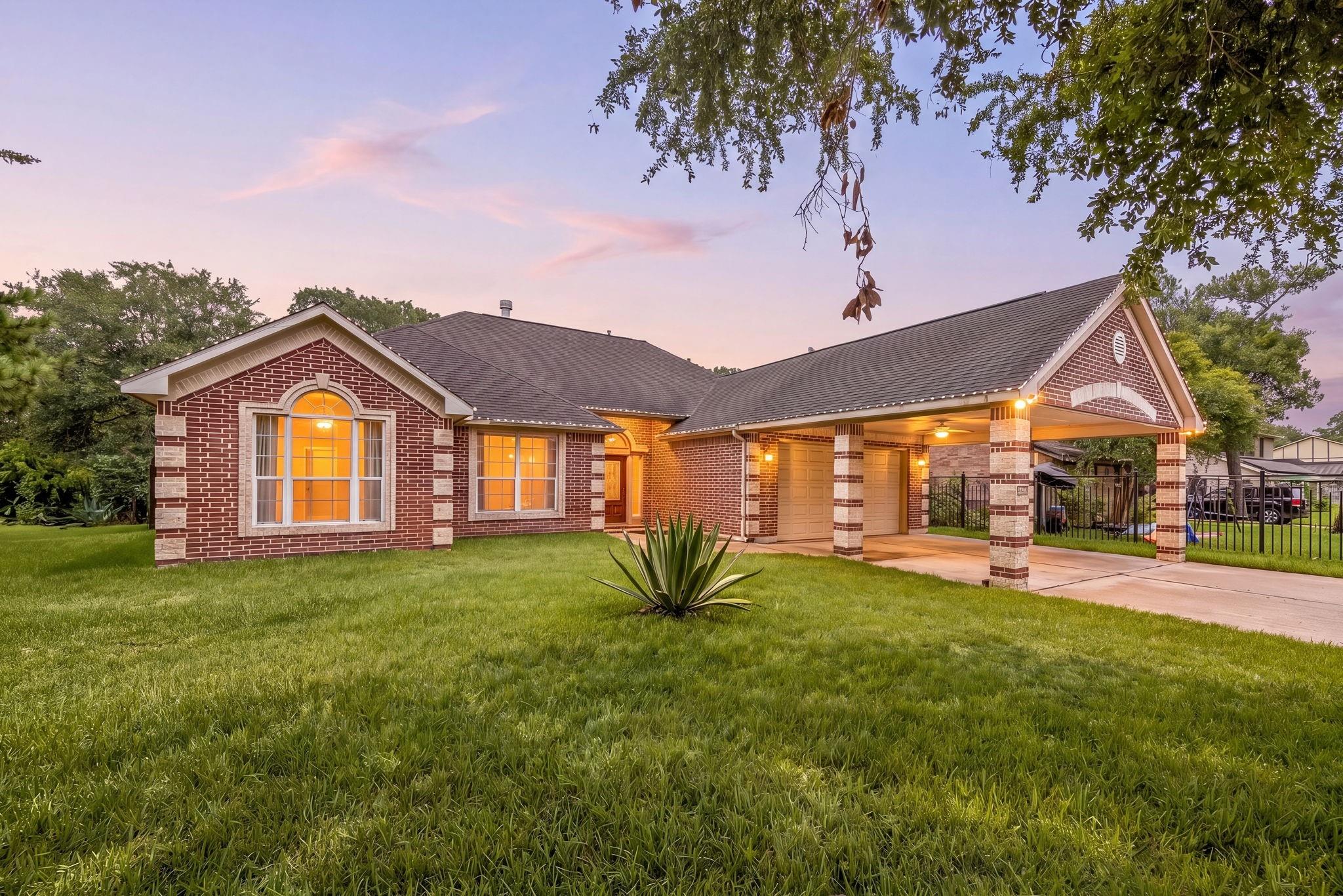 600 River Bend Drive — photo