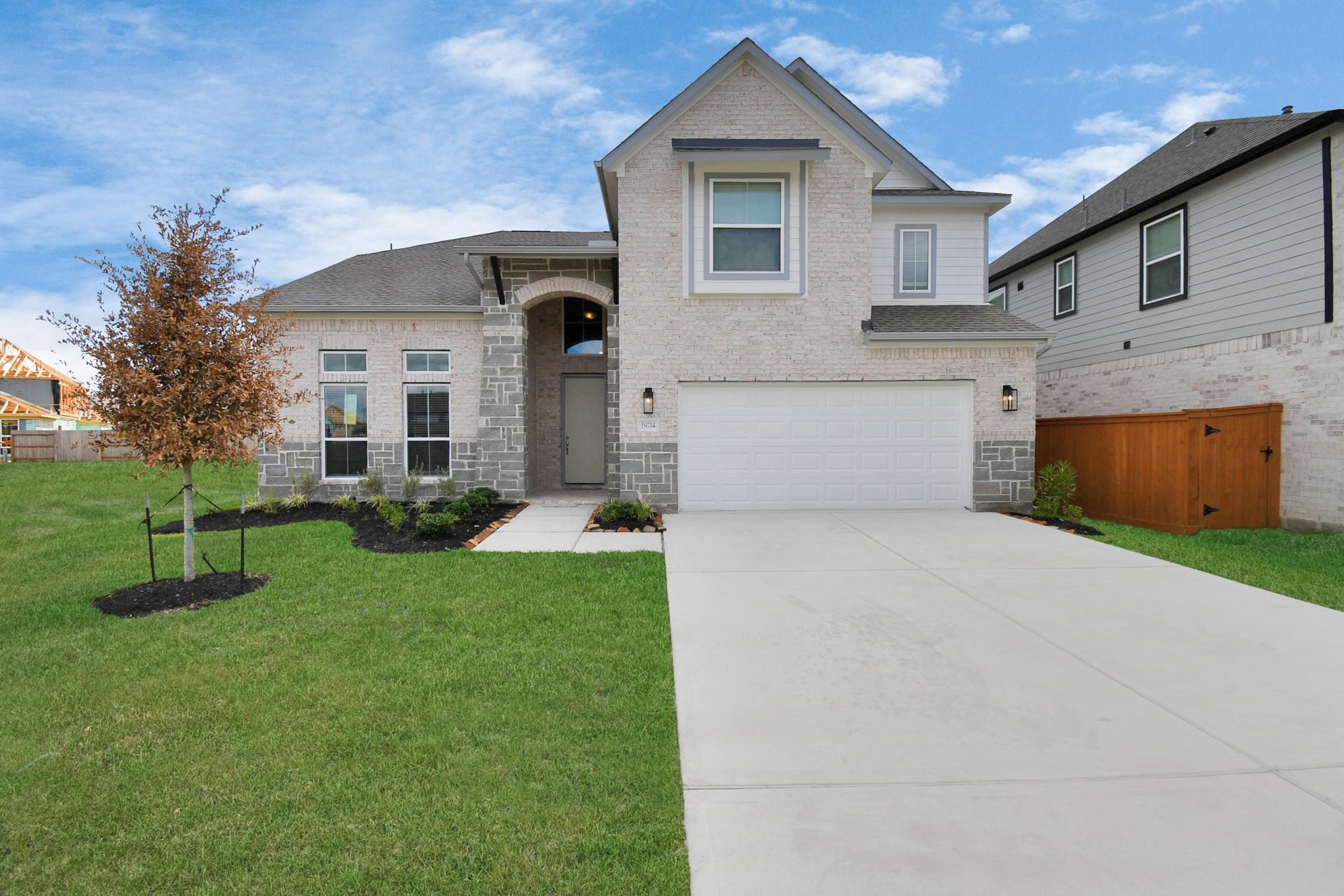 2113 Corn Thistle Way — photo