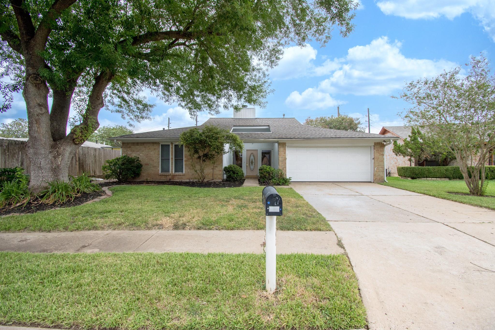 2507 Sage Brush Lane — photo