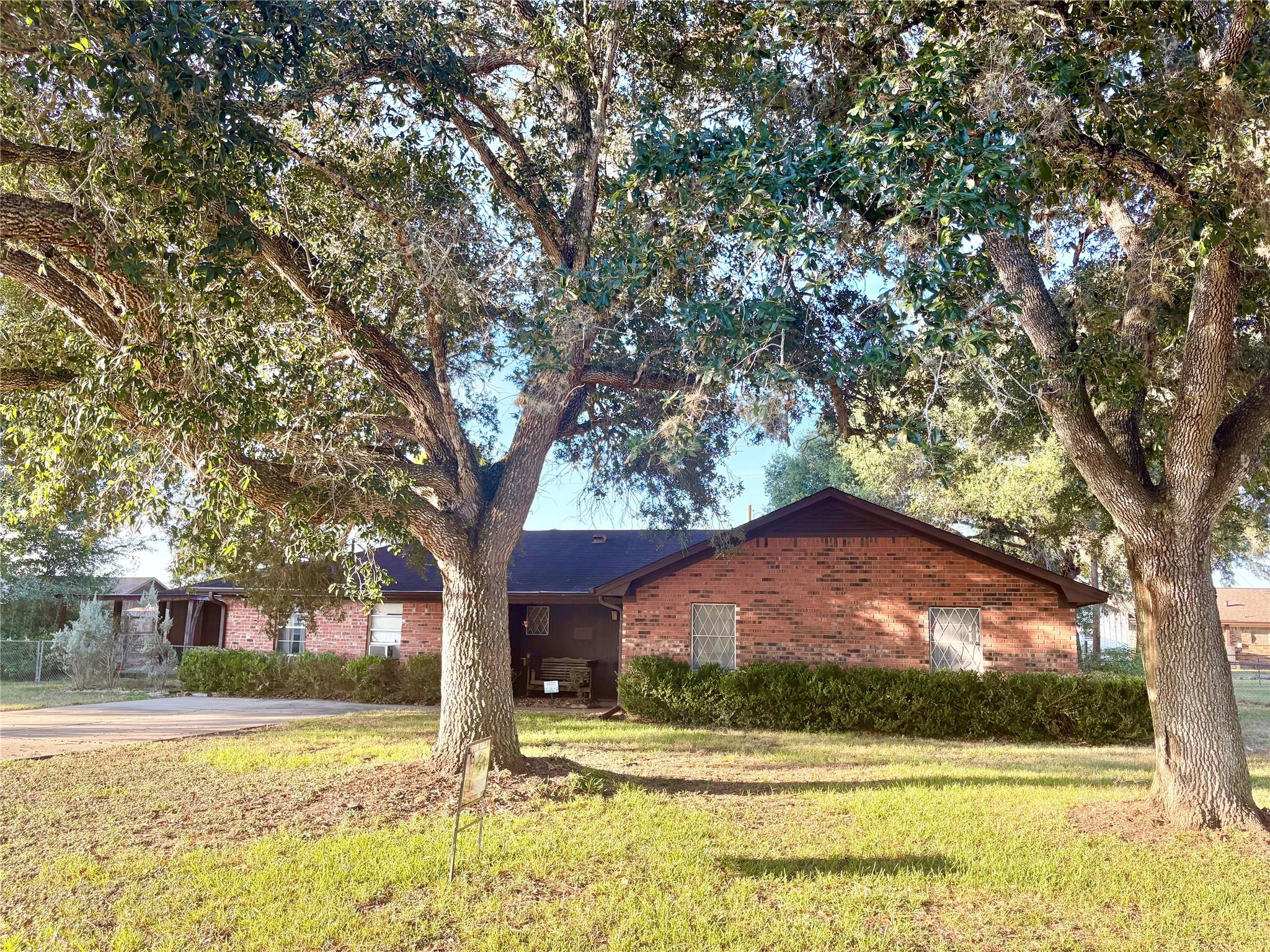 1006 Lee Road — photo