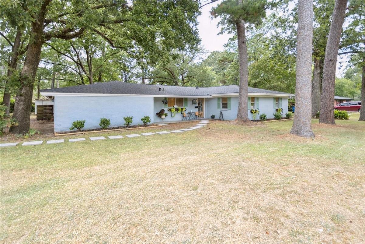 1302 Shadybrook Lane — photo