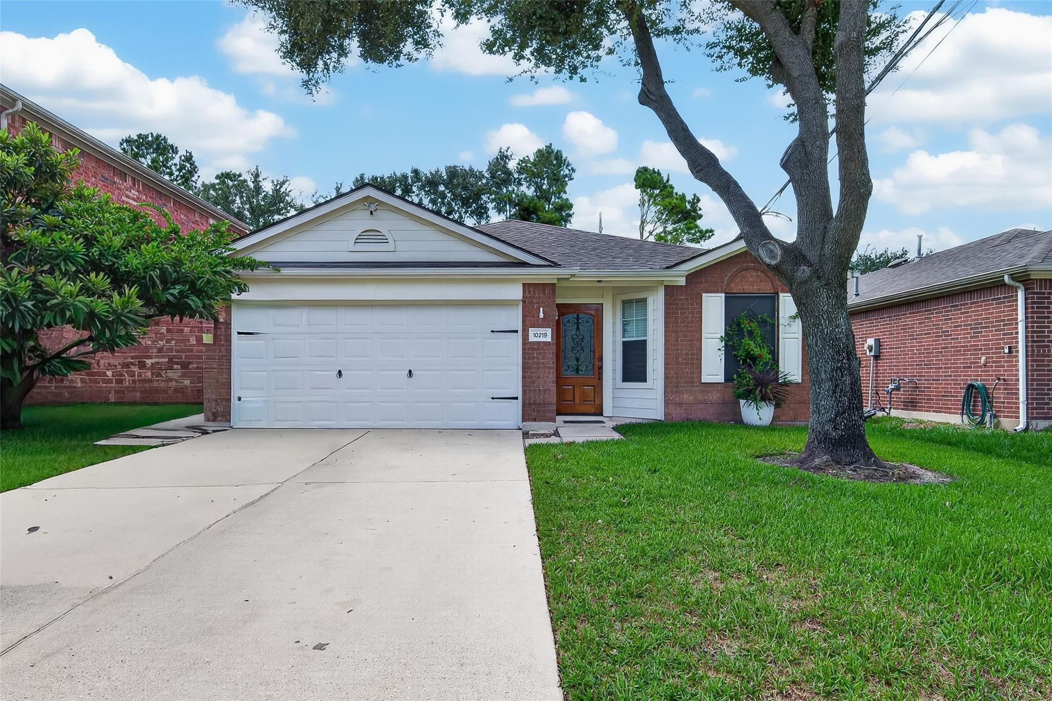10219 Sulphur Stream Drive — photo