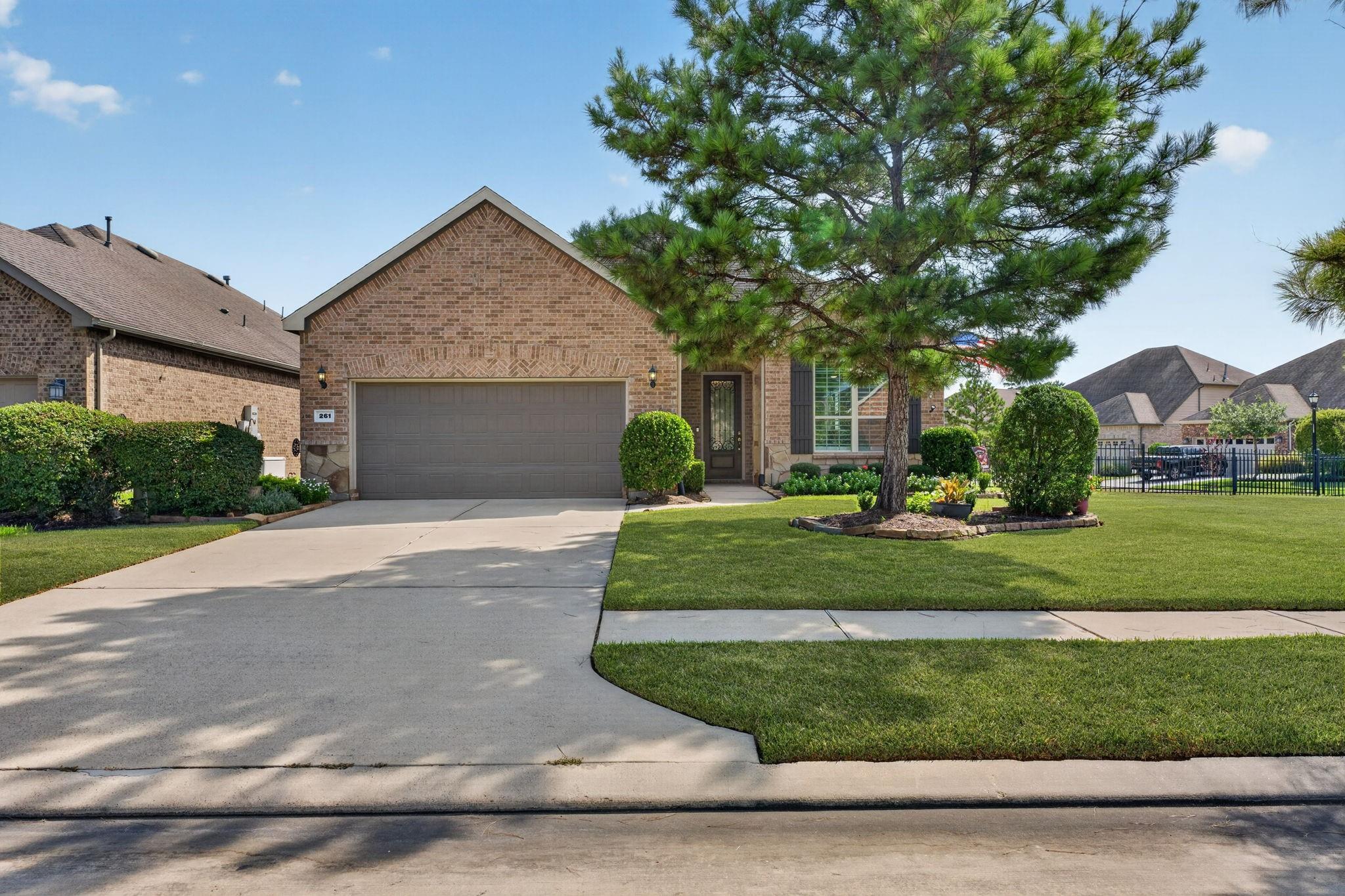 261 Palomino Court — photo