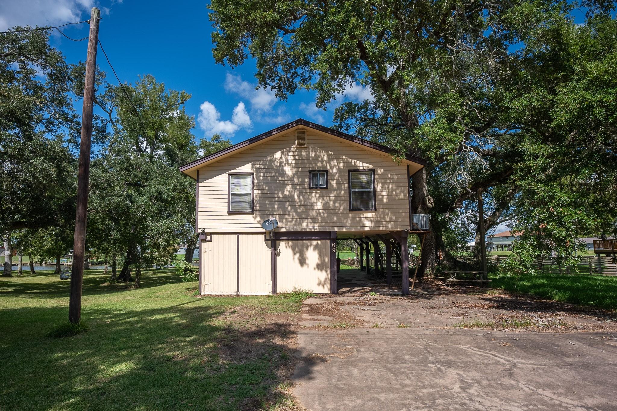 69 Live Oak Bend — photo
