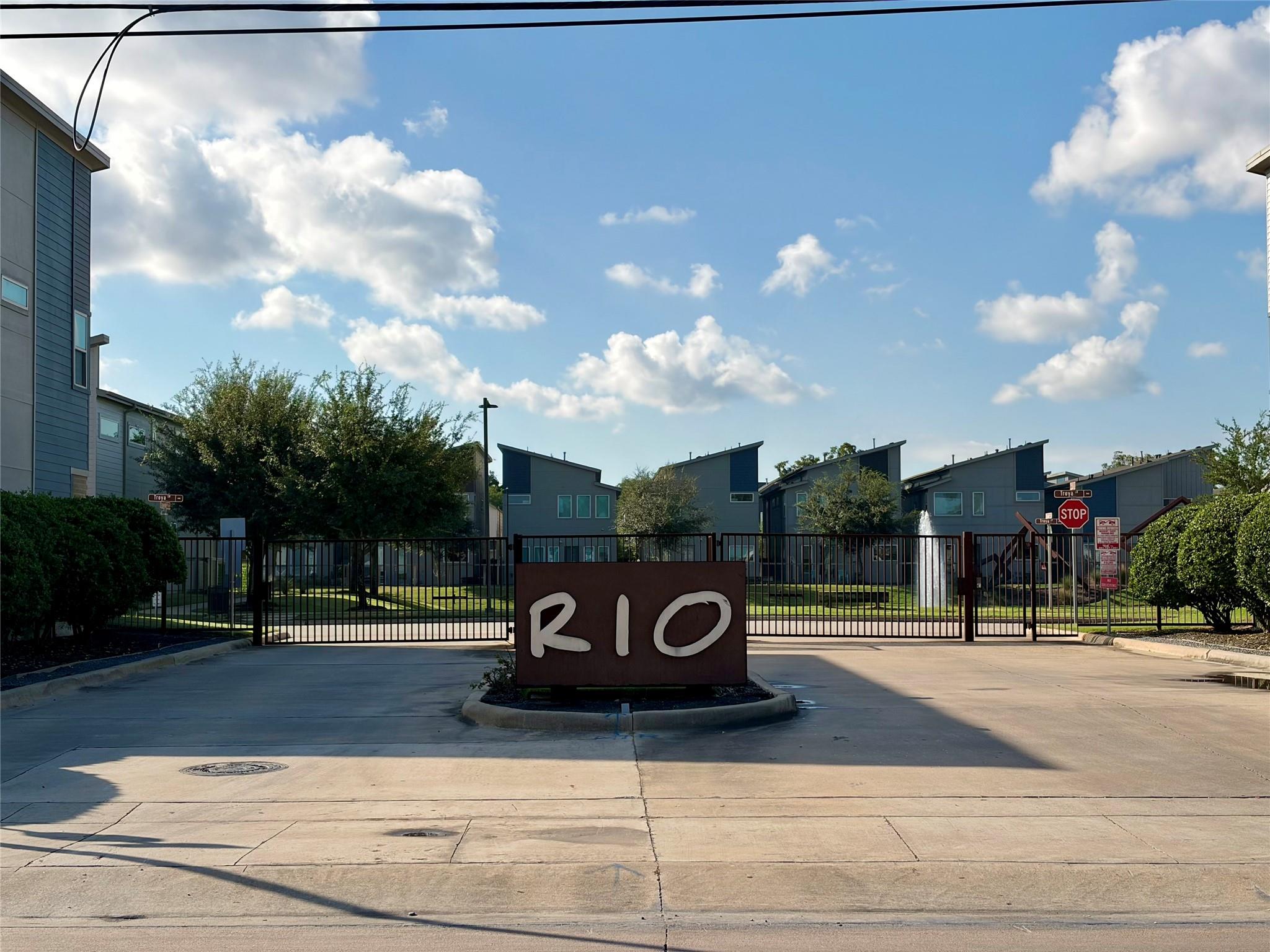5702 Rucio Lane, Houston, TX 77092 — photo 2