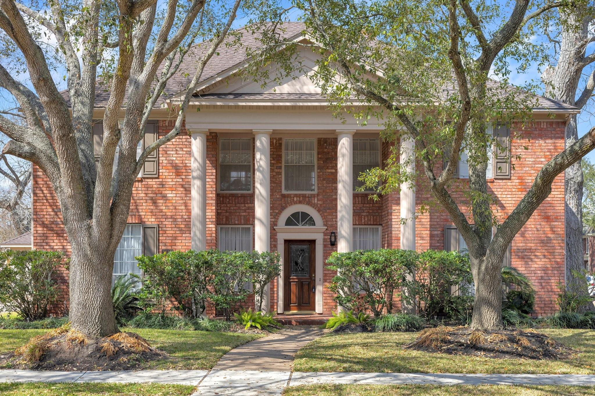 4410 Heatherwilde Street — photo