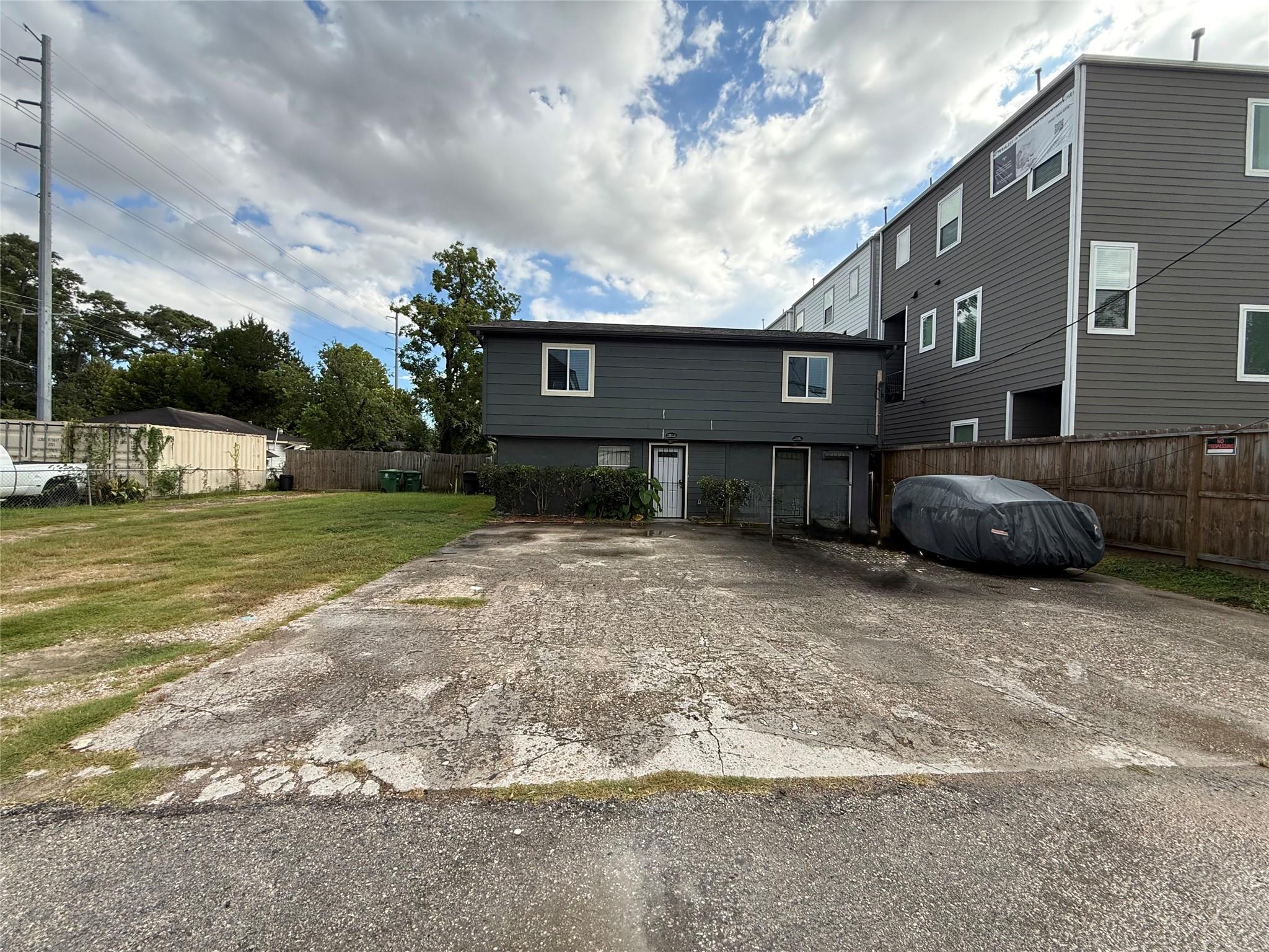 1105 Mansfield Street — photo