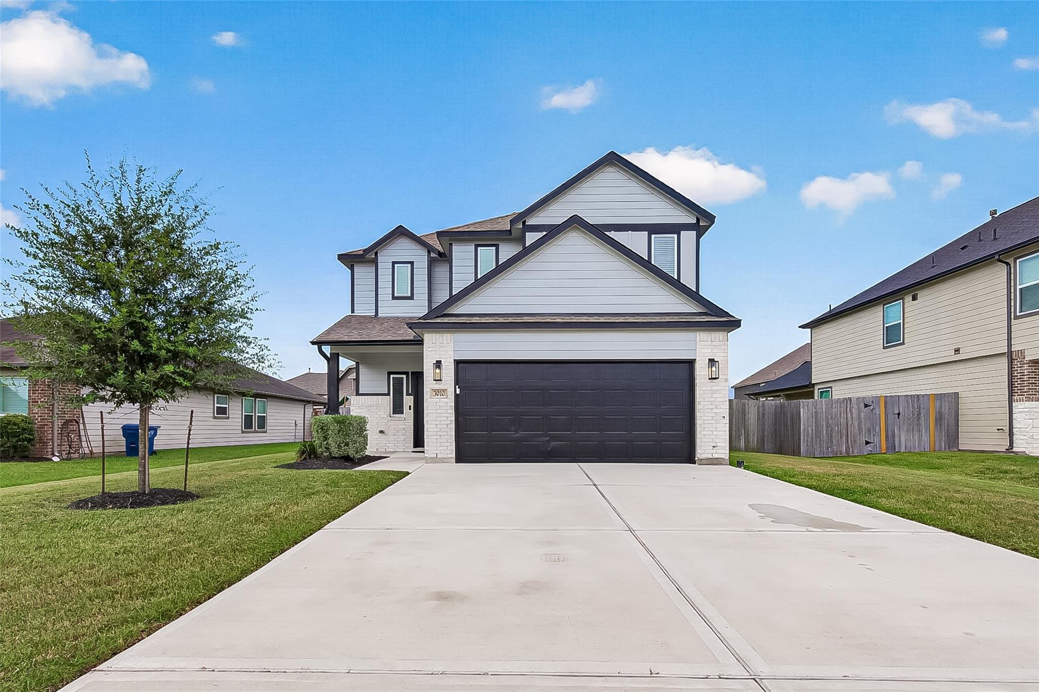 3010 Godric Hollow Lane — photo