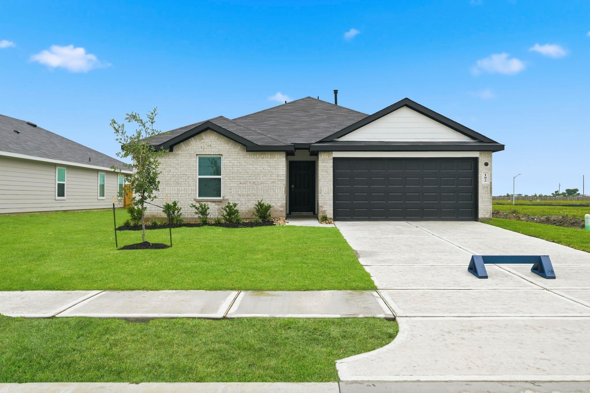 102 Rustic Creek Court — photo