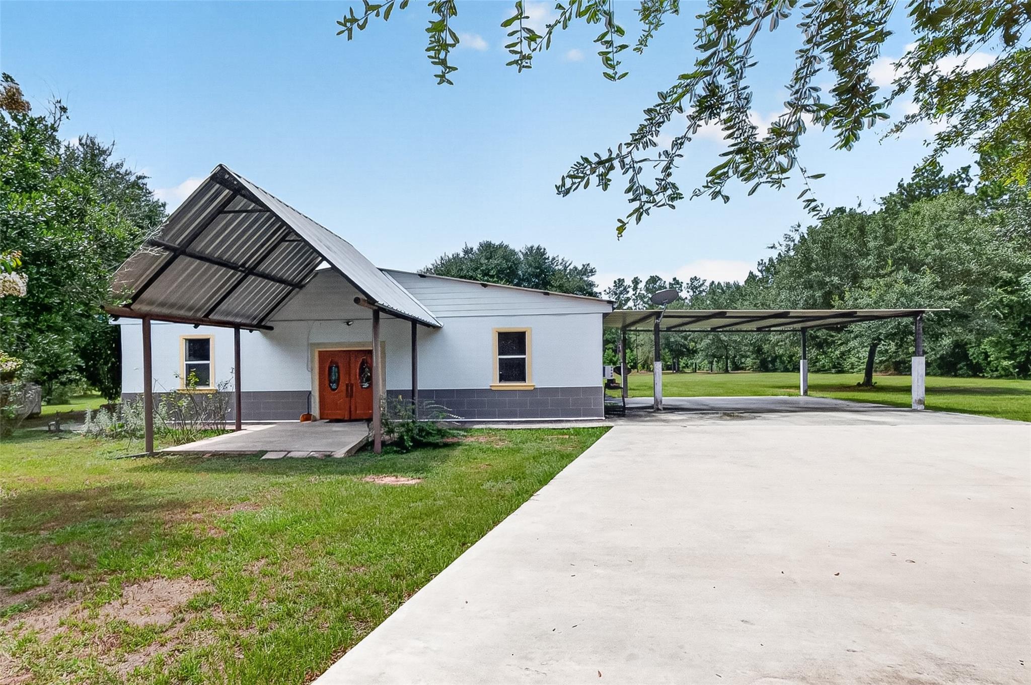 26390 Pecan Grove — photo