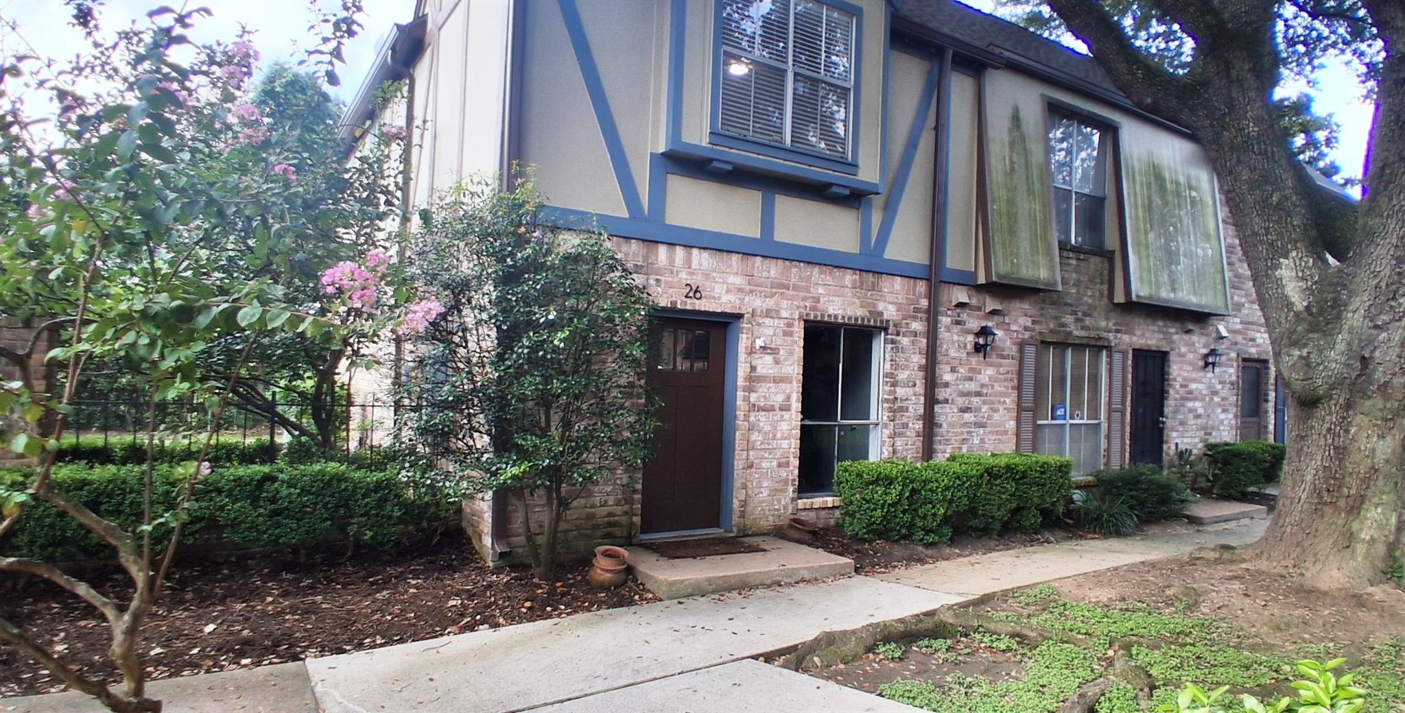 14703 Barryknoll Lane #26 — photo