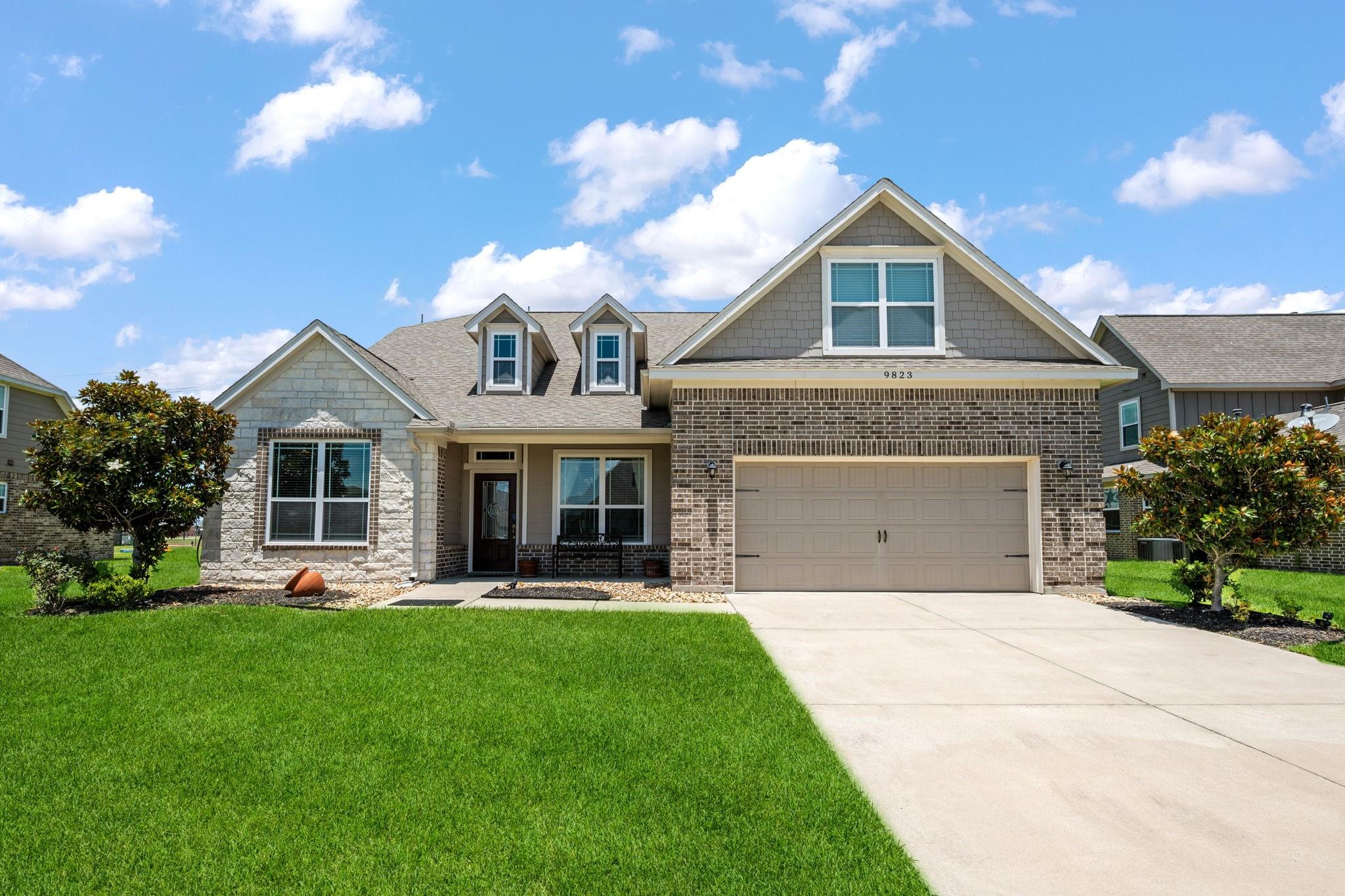 9823 Oaklawn Drive — photo