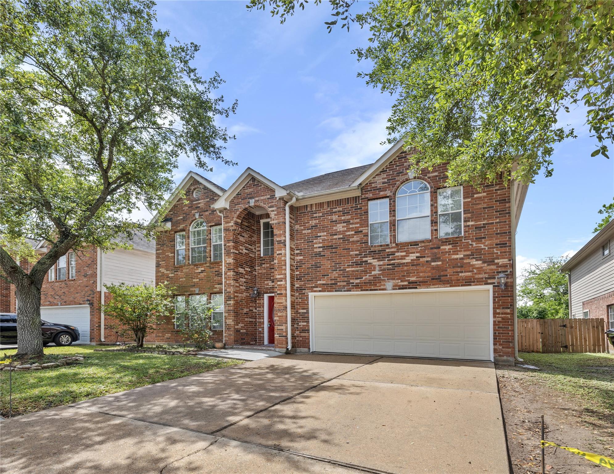 2106 Hawks Road — photo