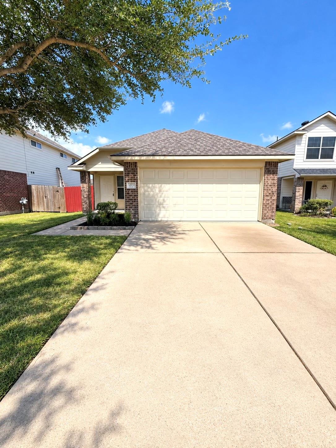 10919 View Pointe Ln — photo
