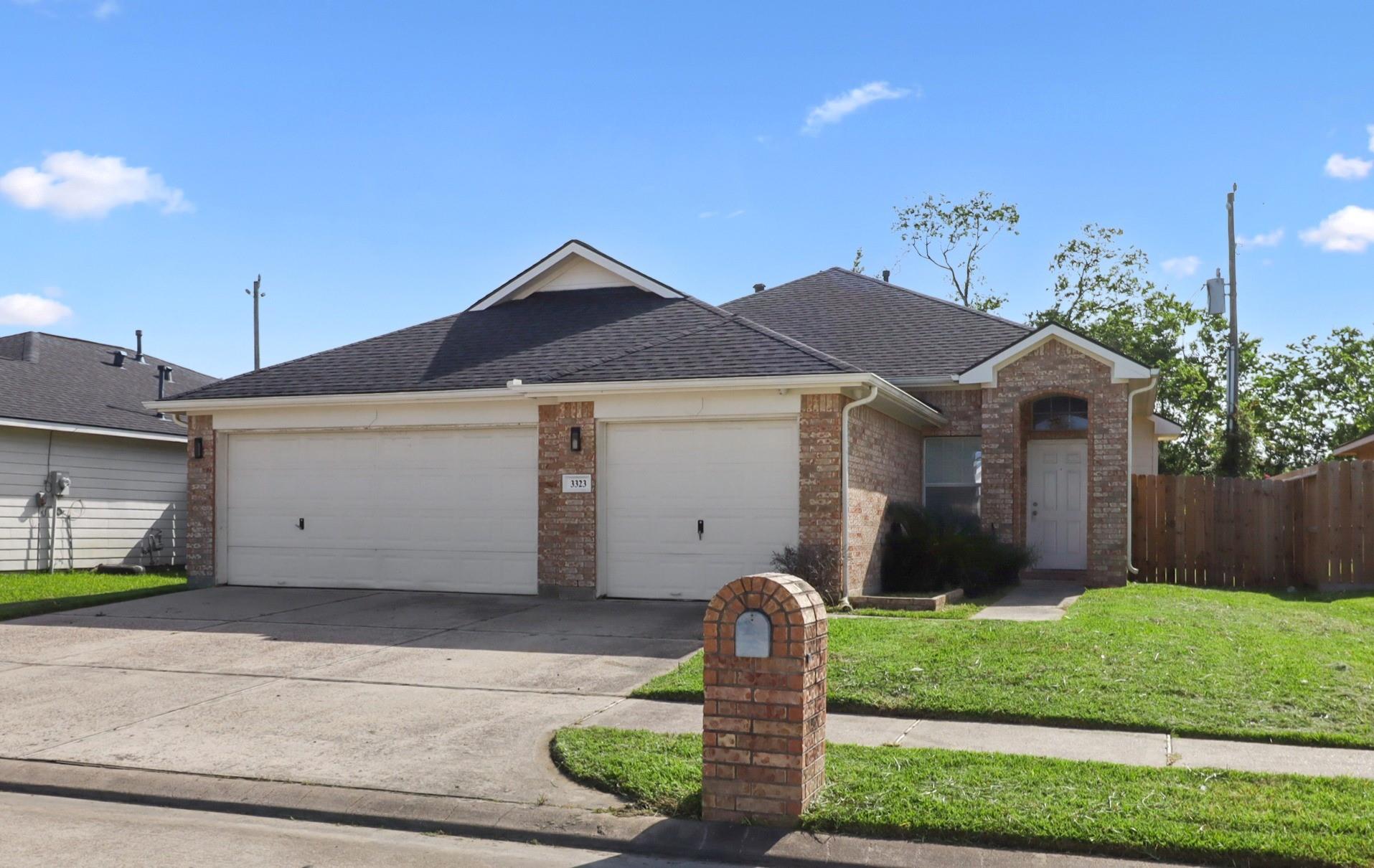 3323 Red Cedar Drive — photo