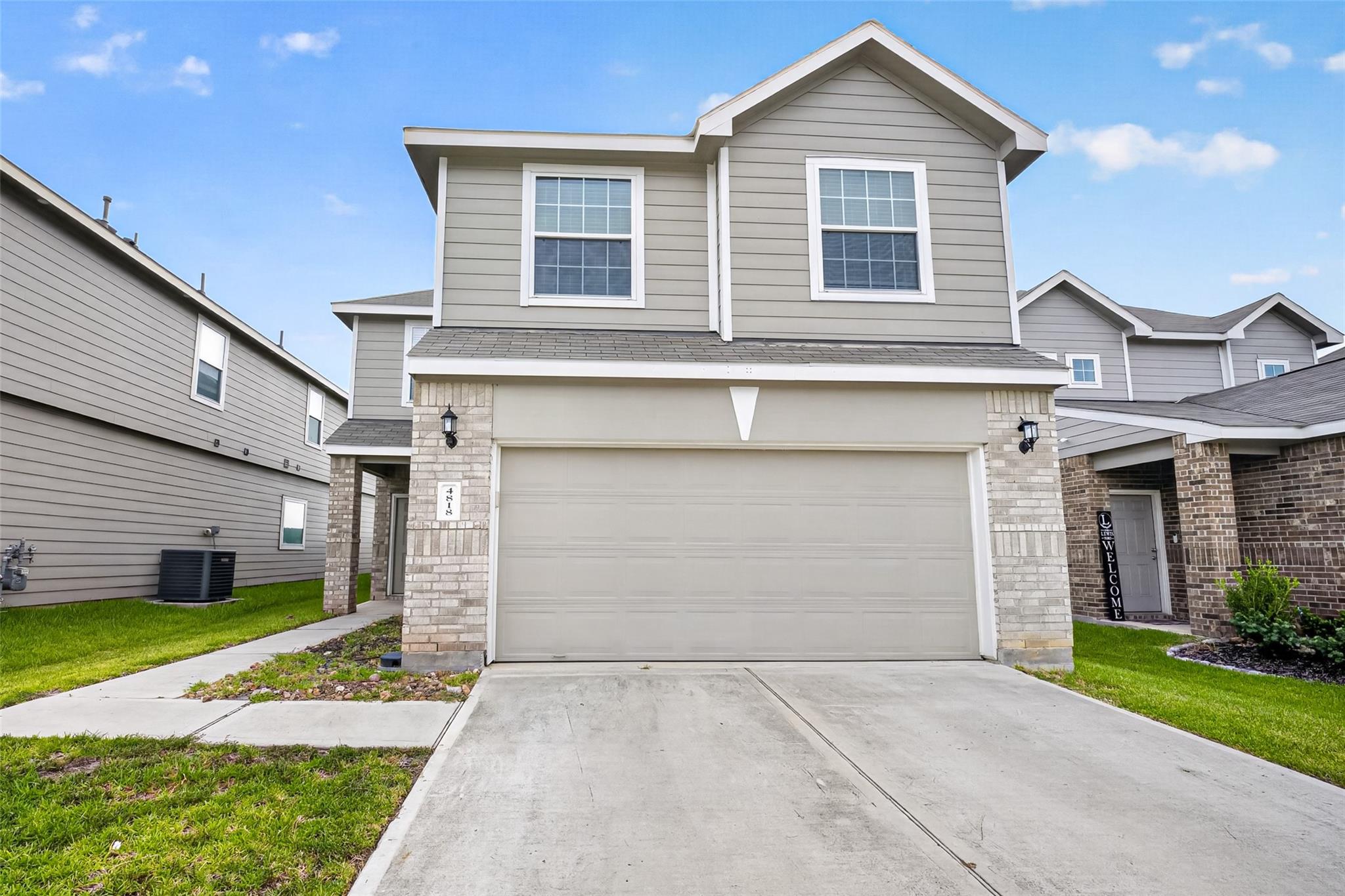 4818 Blue Jacaranda Way — photo