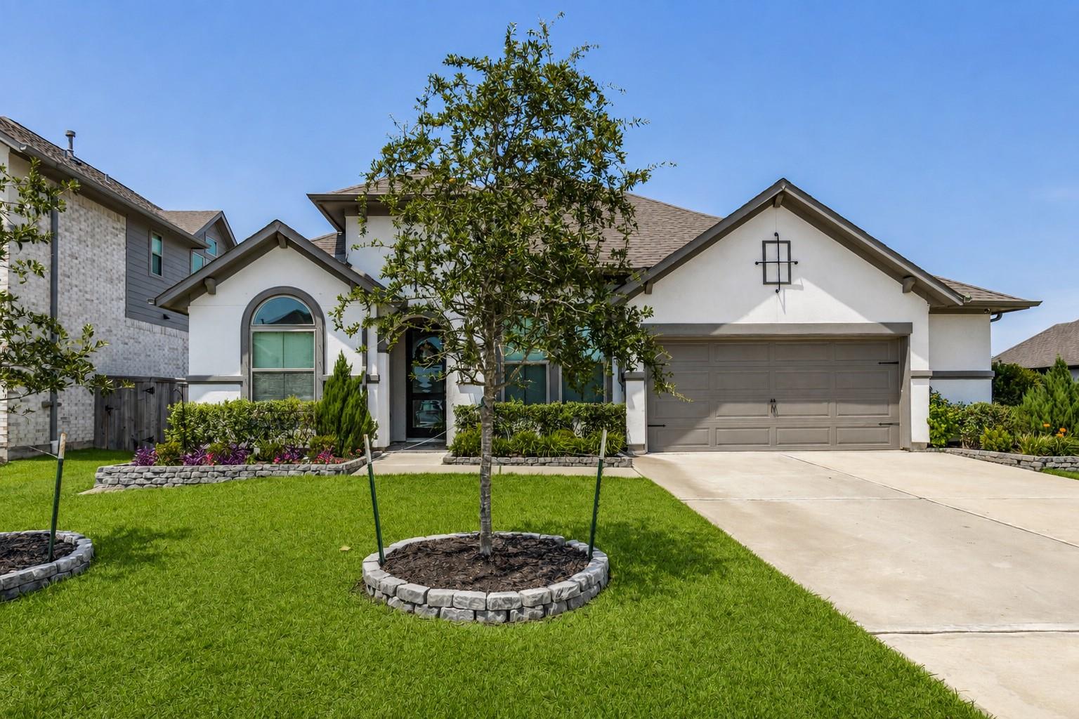 4923 Opal Sunset Court — photo