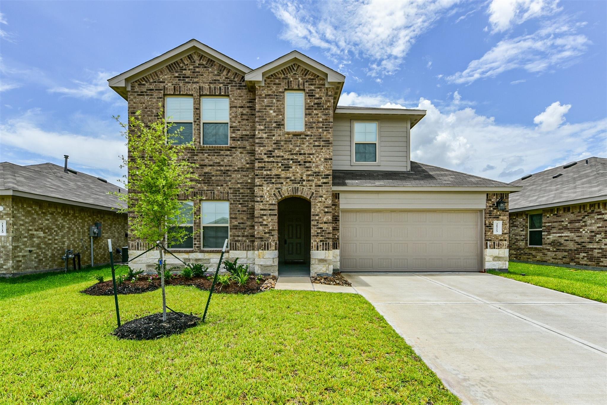 21223 Riverdew Drive — photo