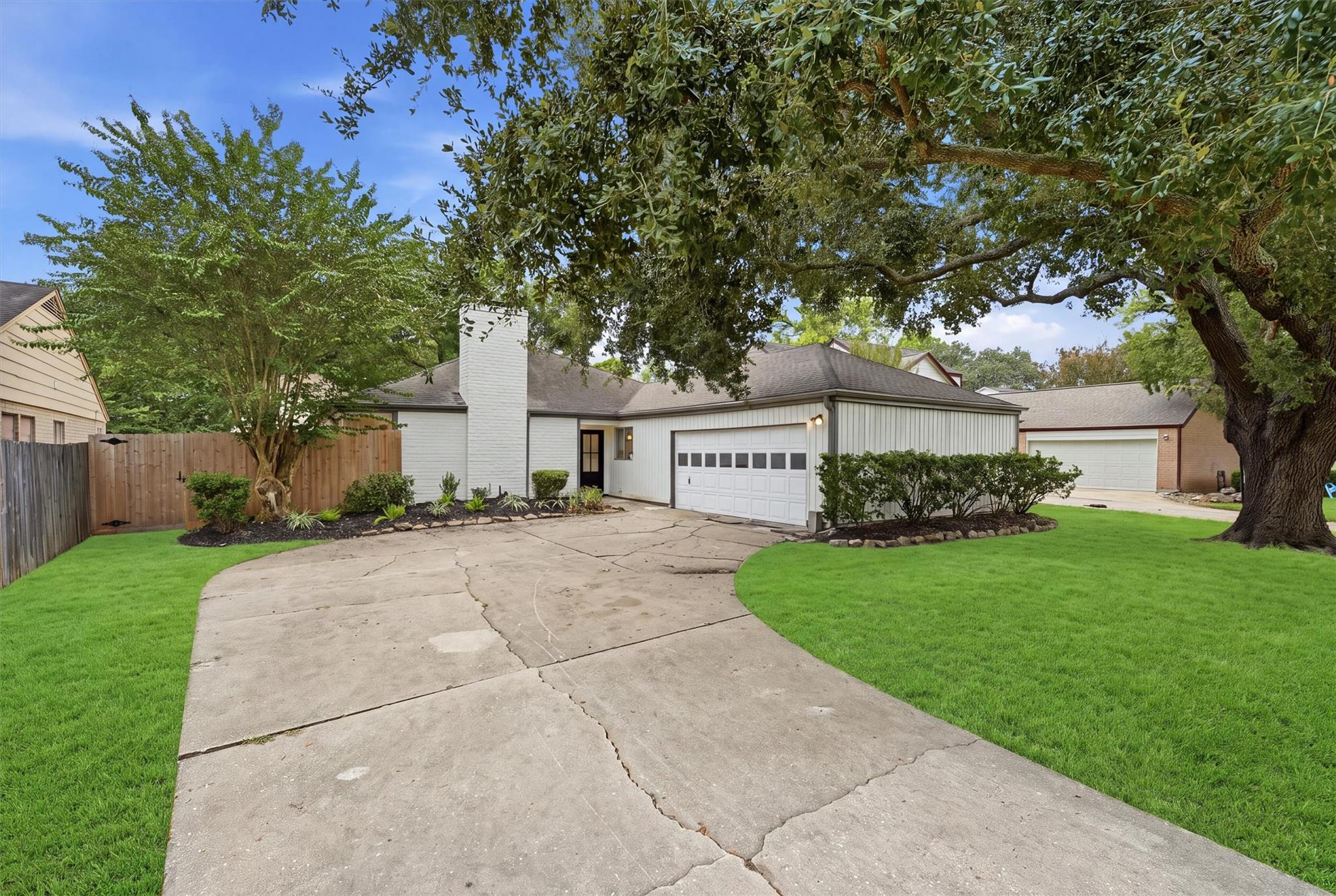 11415 Overbrook Lane — photo