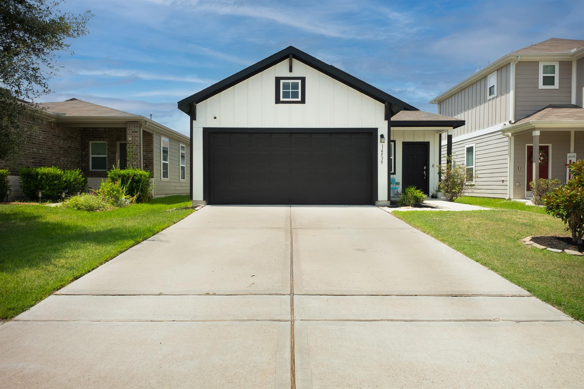 14539 Maple Field Dr — photo