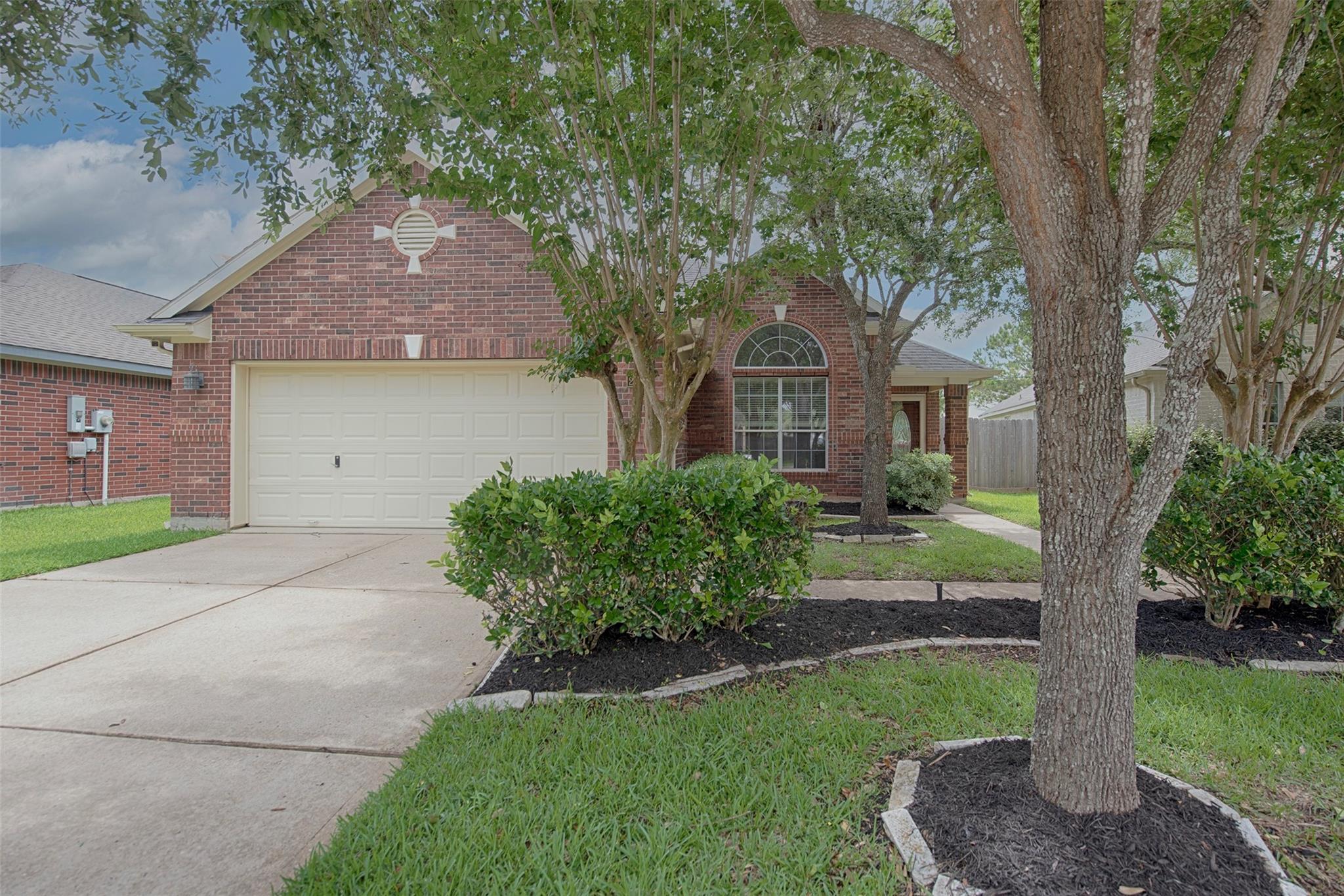 2725 Hidden Landing Drive — photo