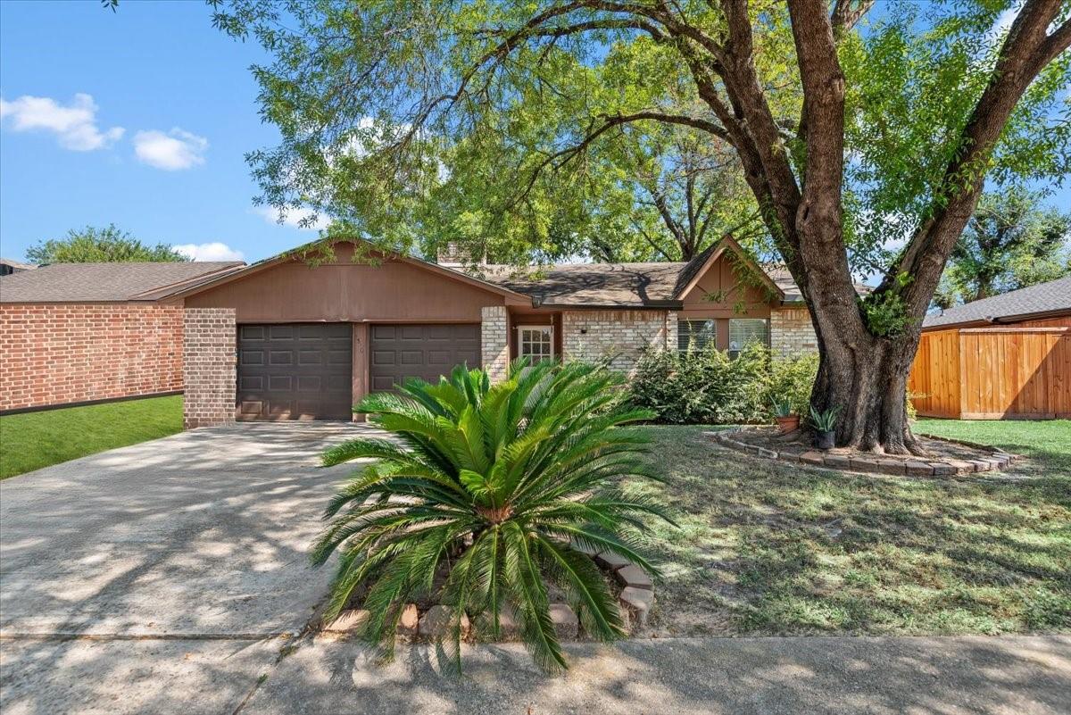 7510 Bubbling Spring Lane — photo