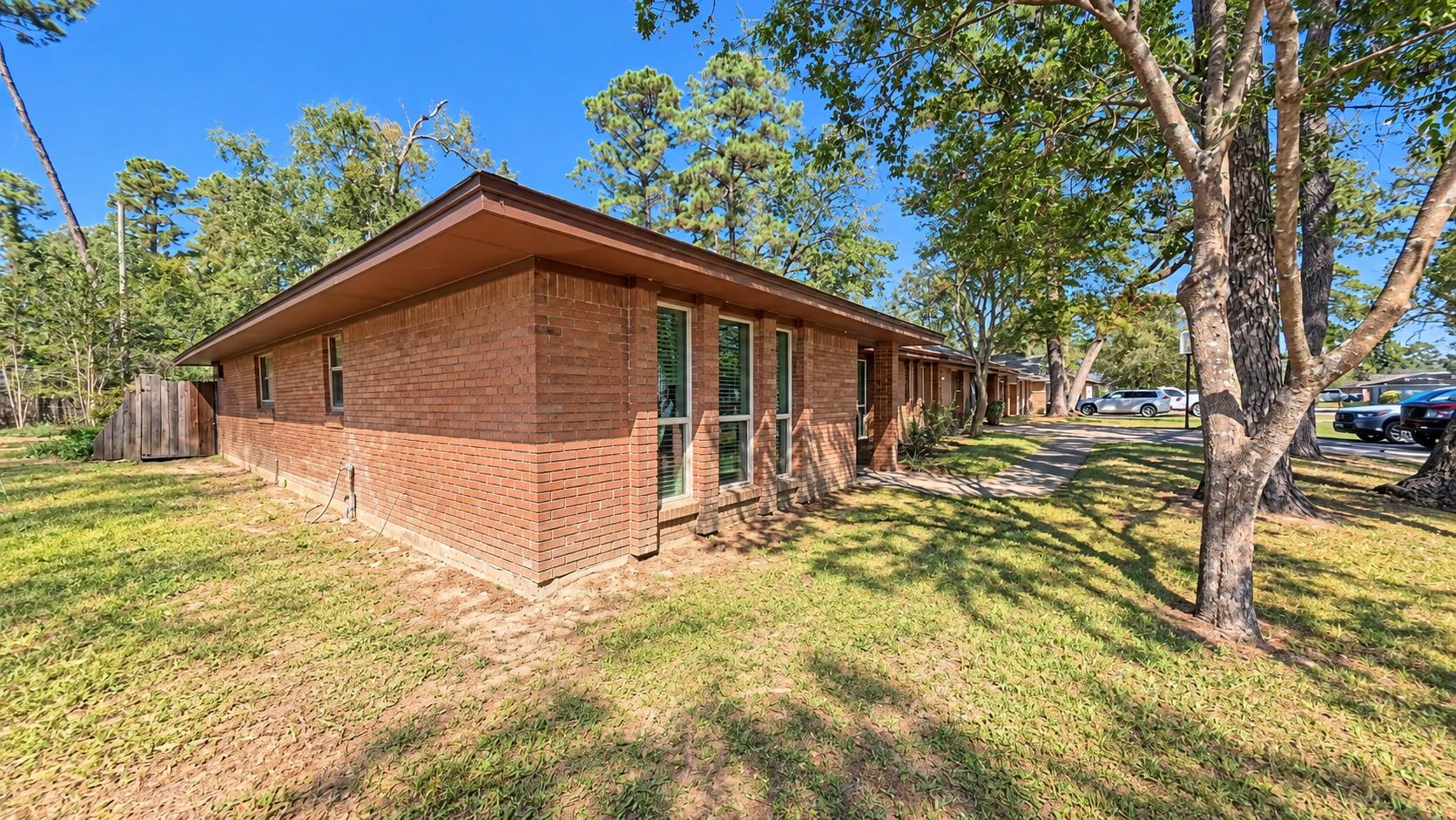 2118 Eagle Point Road, Crosby, TX 77532 — photo 2