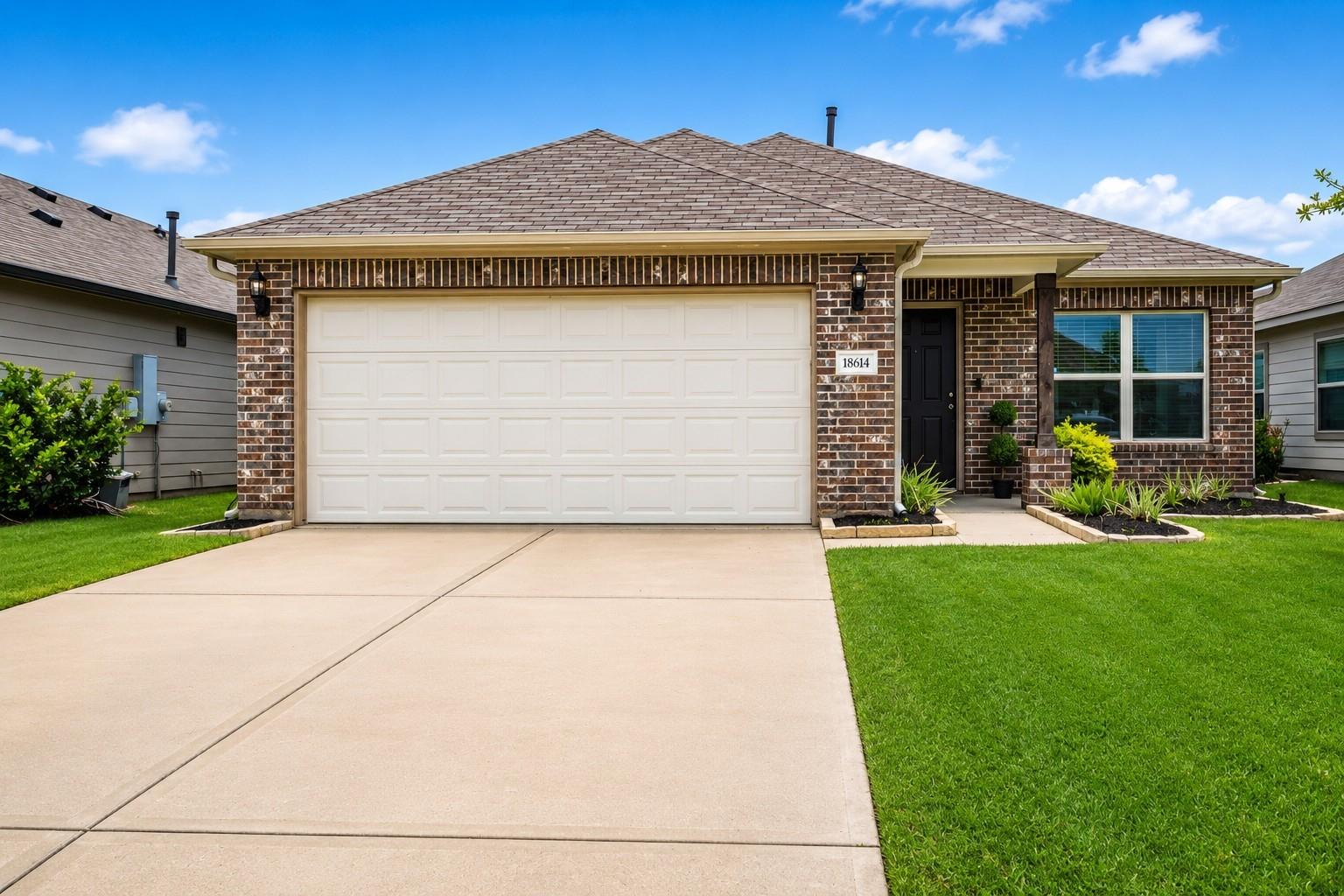 18614 Porthaven Rose Lane — photo