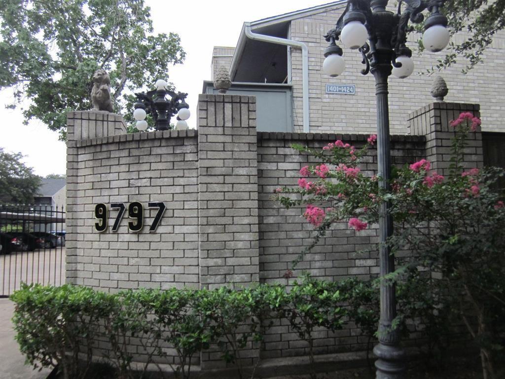 9797 Leawood Boulevard #106 — photo