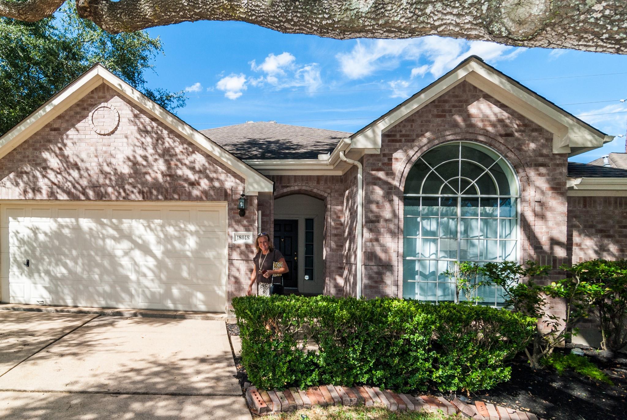 18018 Oakmoss Hill Court — photo