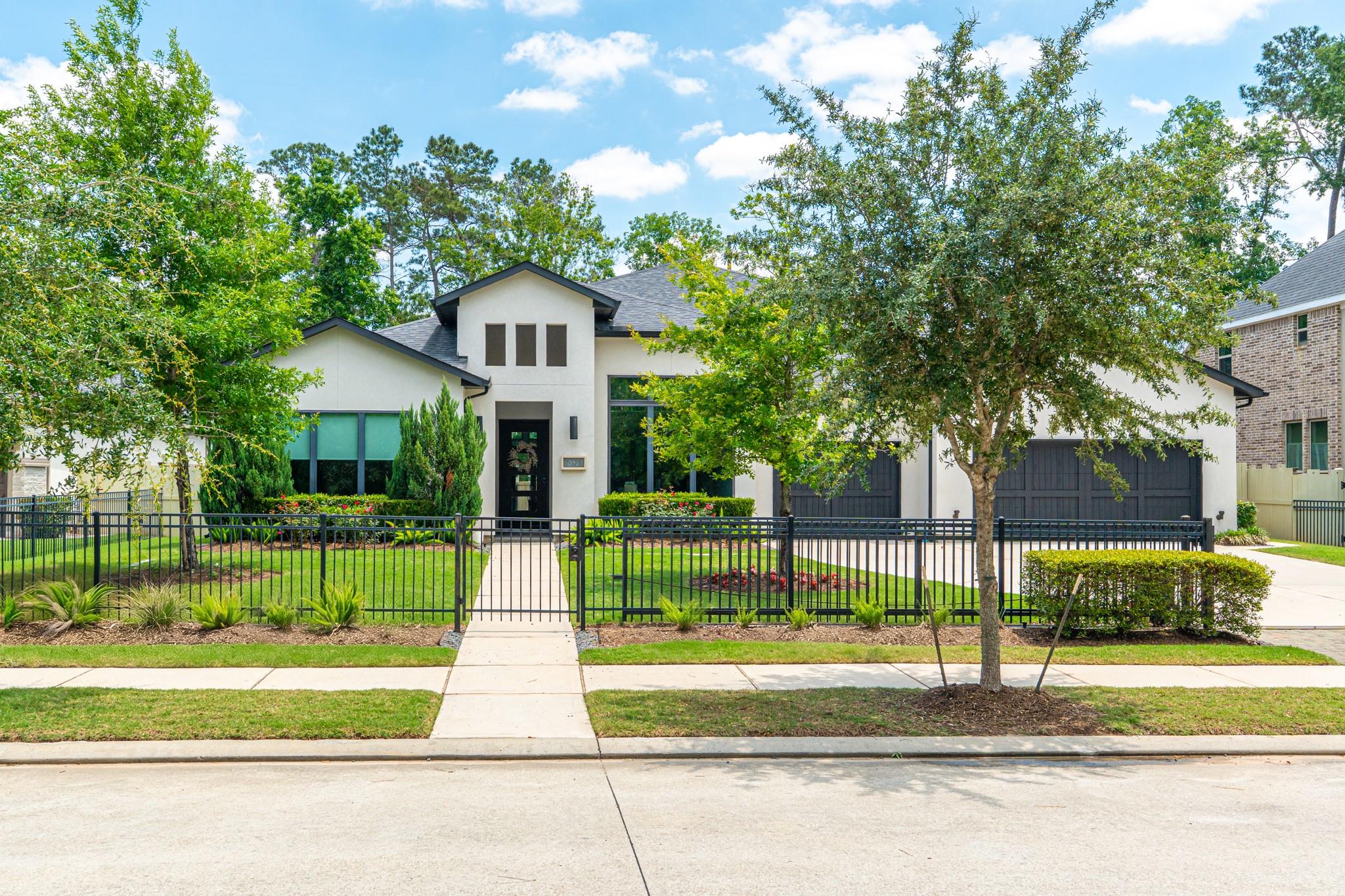 10561 Lake Palmetto Drive — photo