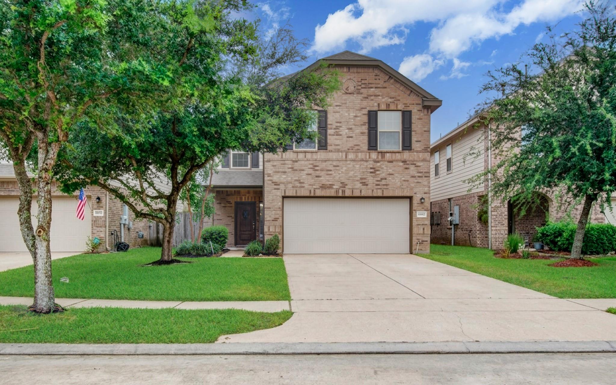 6882 Dogwood Cliff Lane — photo