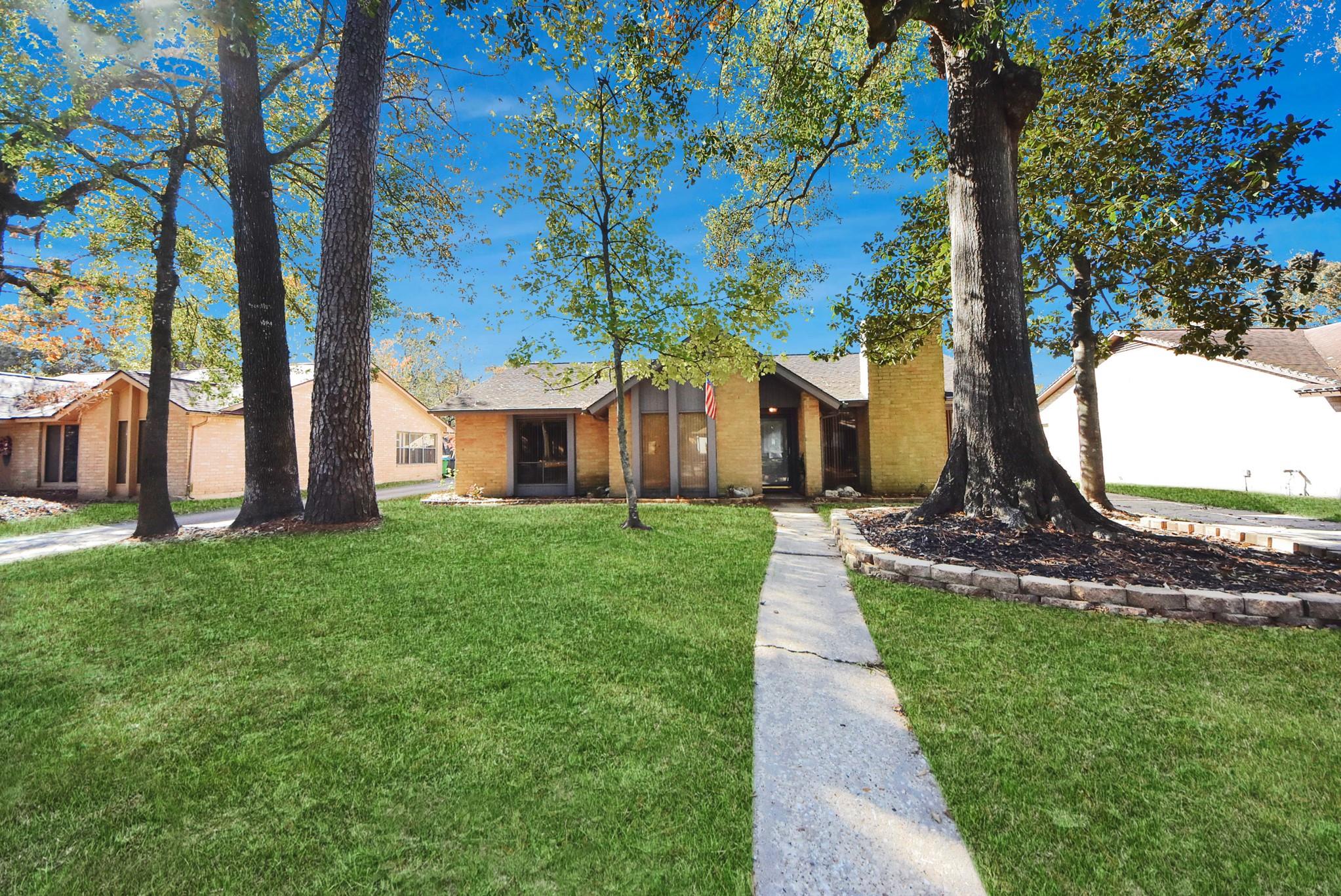 4019 Cedar Forest Drive — photo