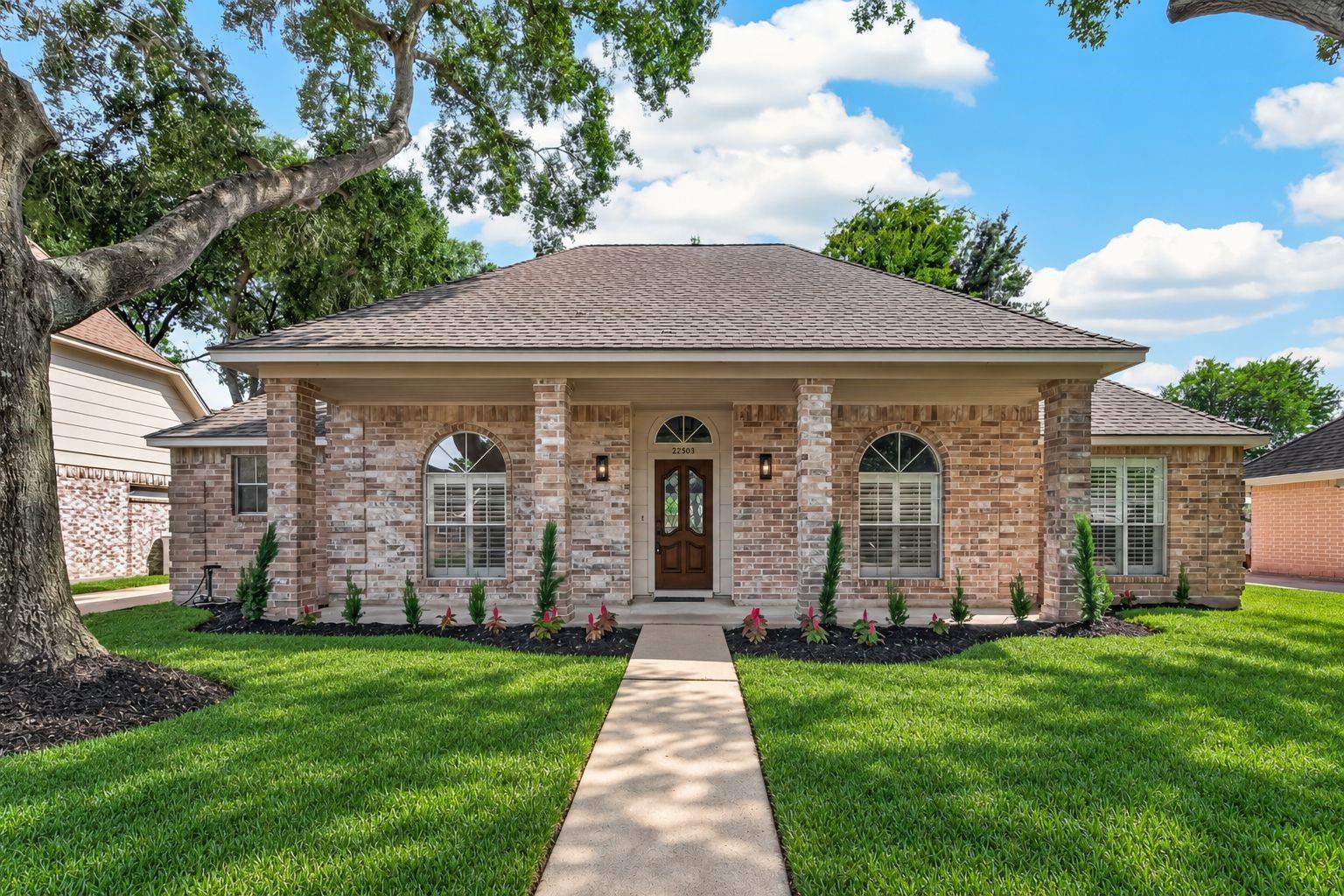 22503 Cove Hollow Drive — photo