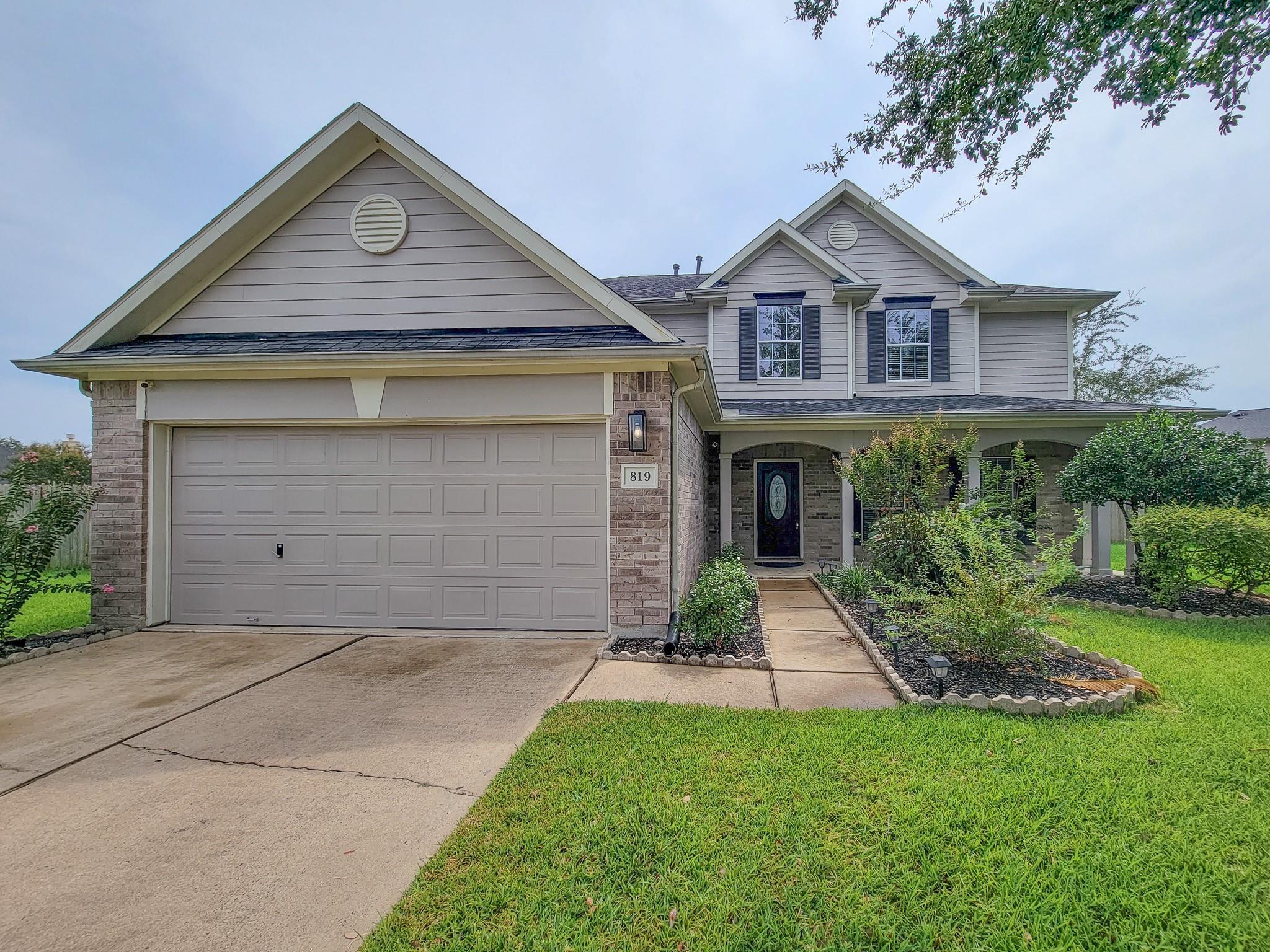 819 Arlington Lane — photo