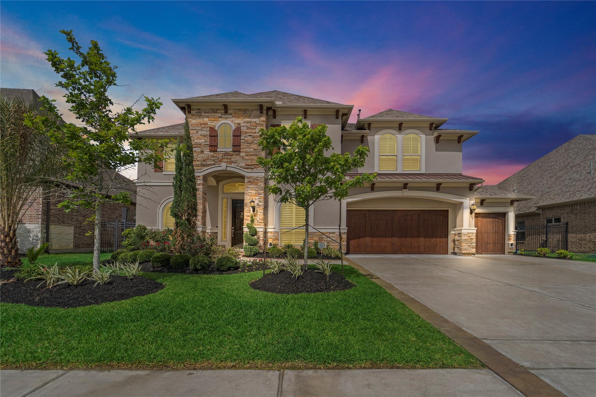 25014 Jennifer Heights Court — photo