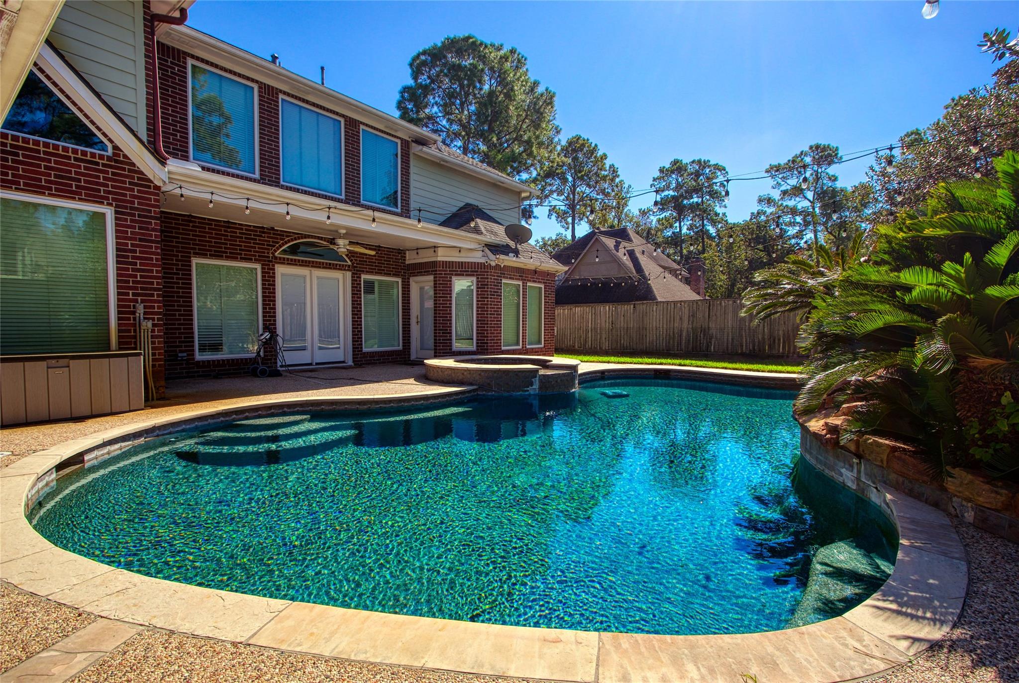 14907 Pine Point Court — photo