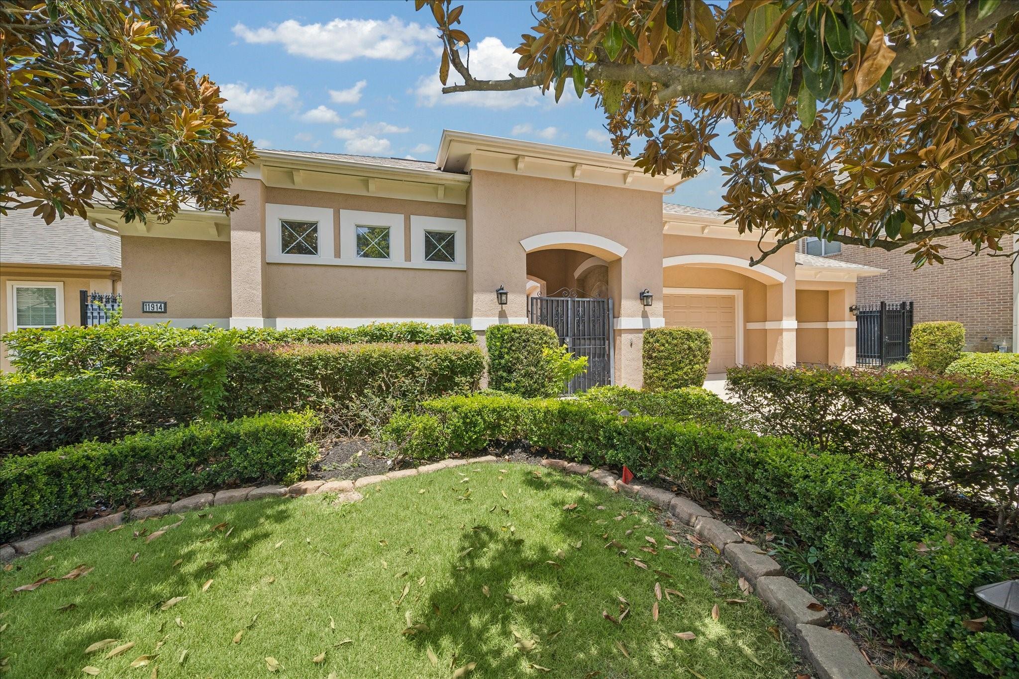 11914 Legend Manor Drive — photo