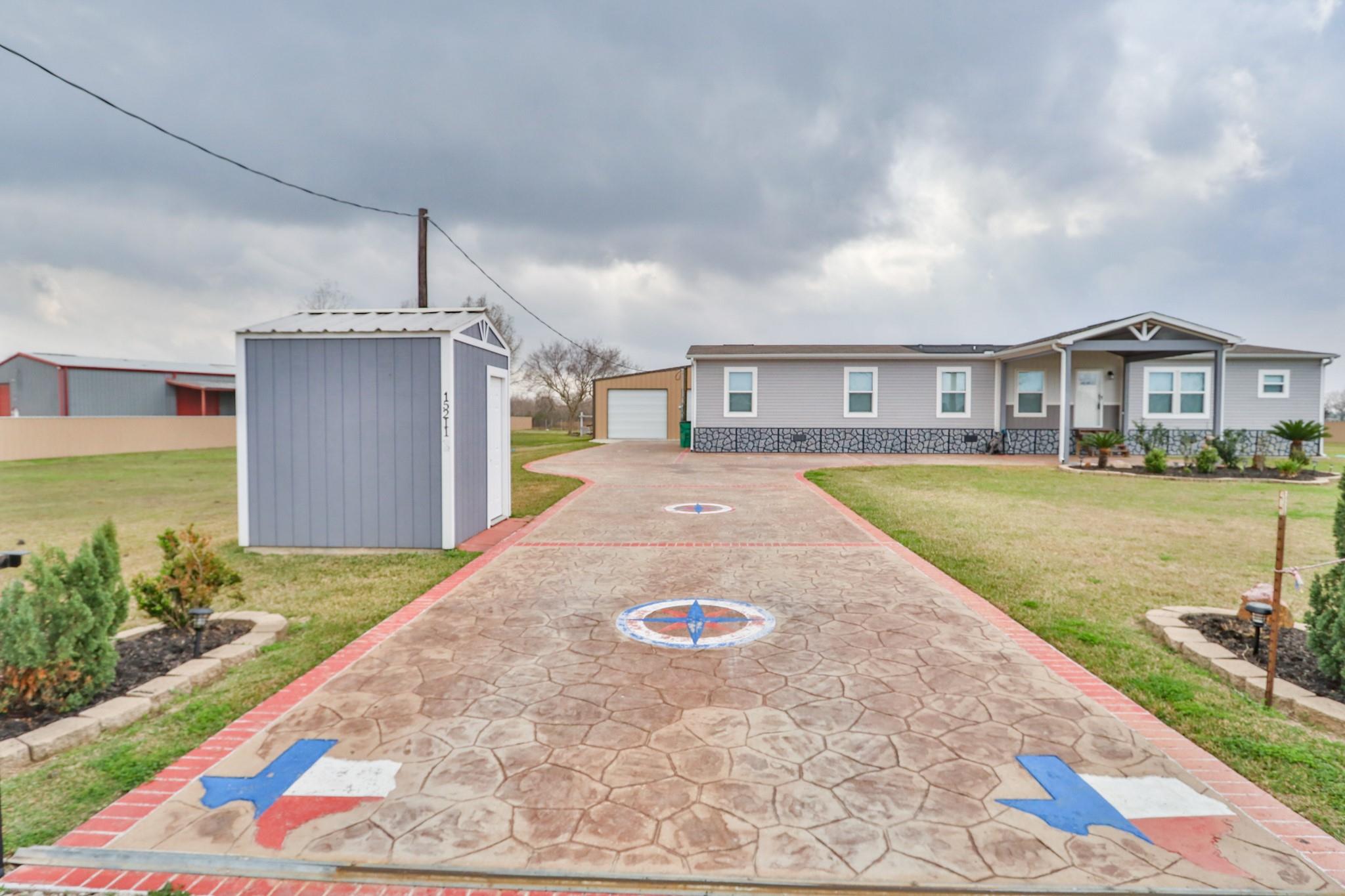 15211 Linda Lane — photo