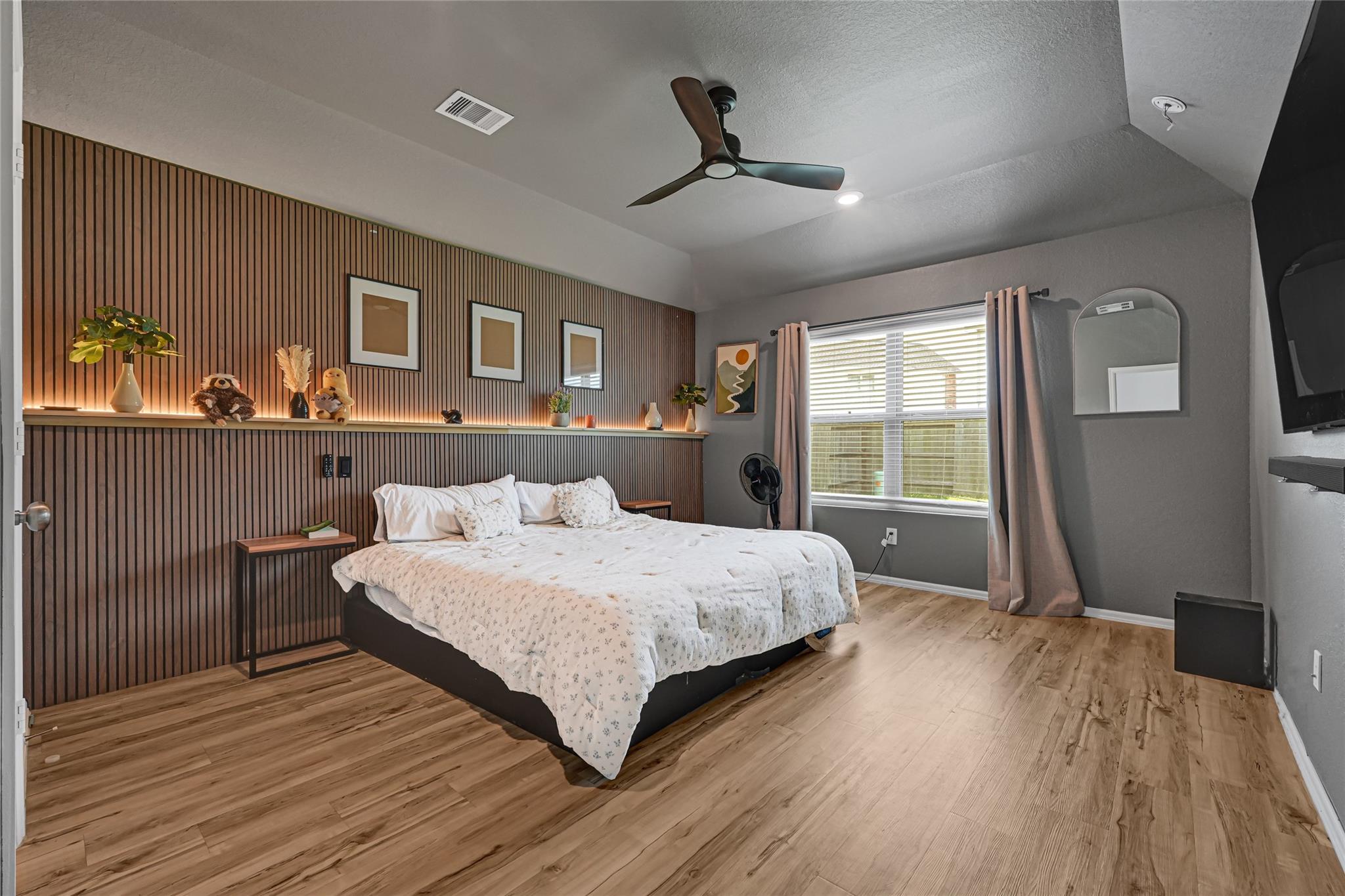 4822 Camden Bristol Drive — photo