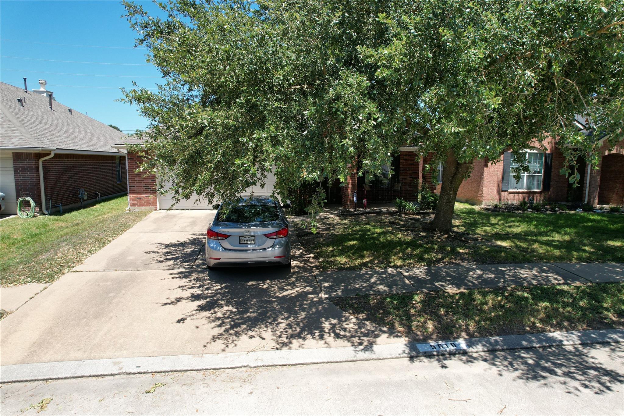 5518 Bowles Court — photo