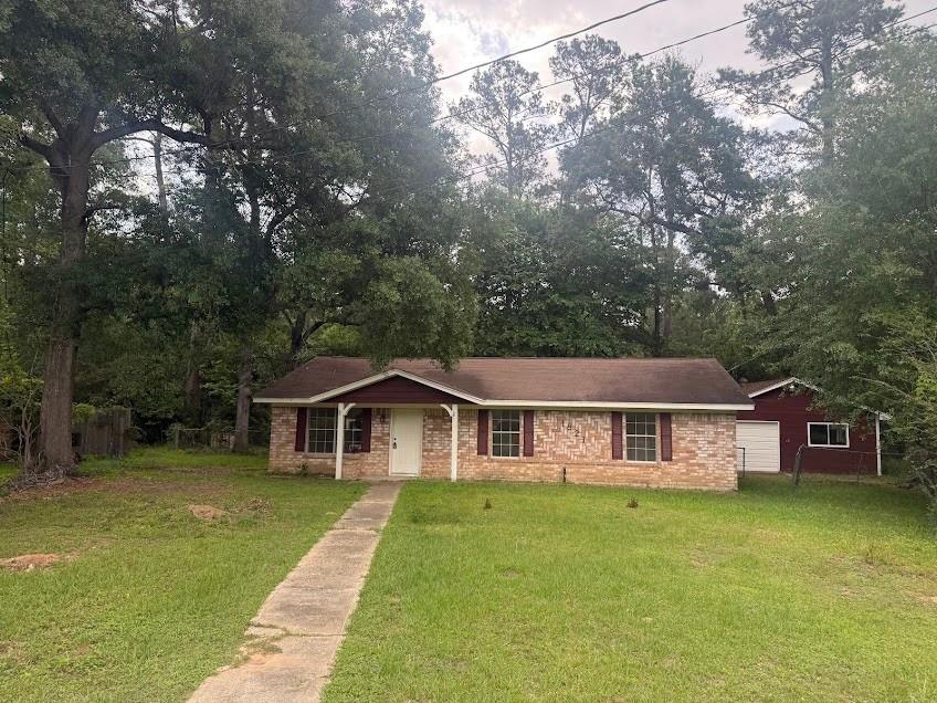 1821 Live Oak Drive — photo