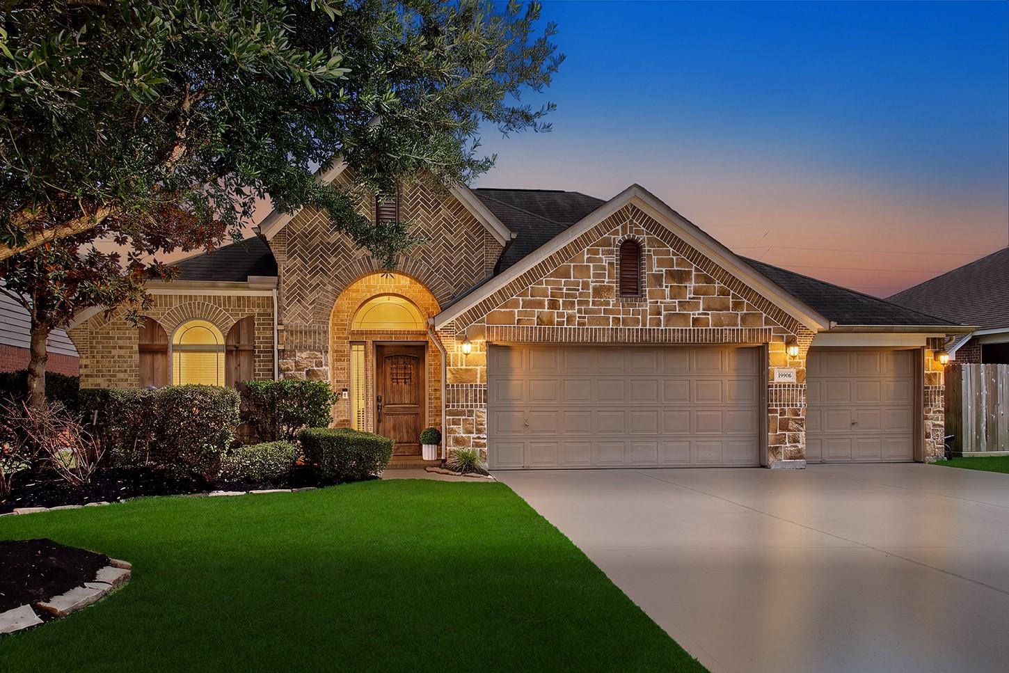 19906 Rhodes Road, Spring, TX 77379